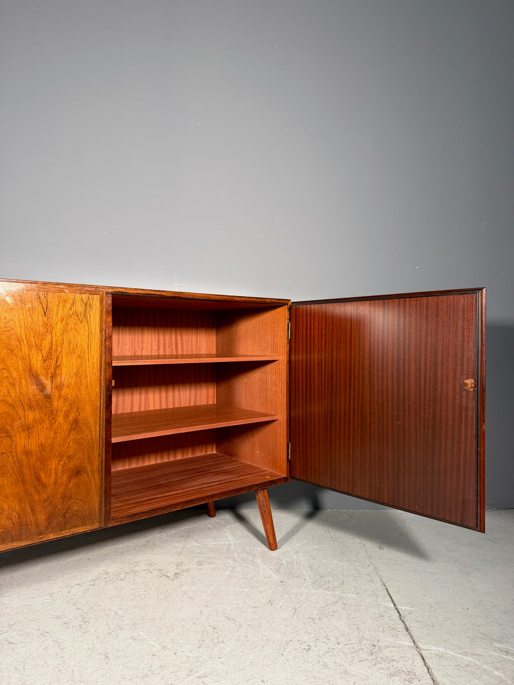 Sideboard in palissandro di Omann Jun