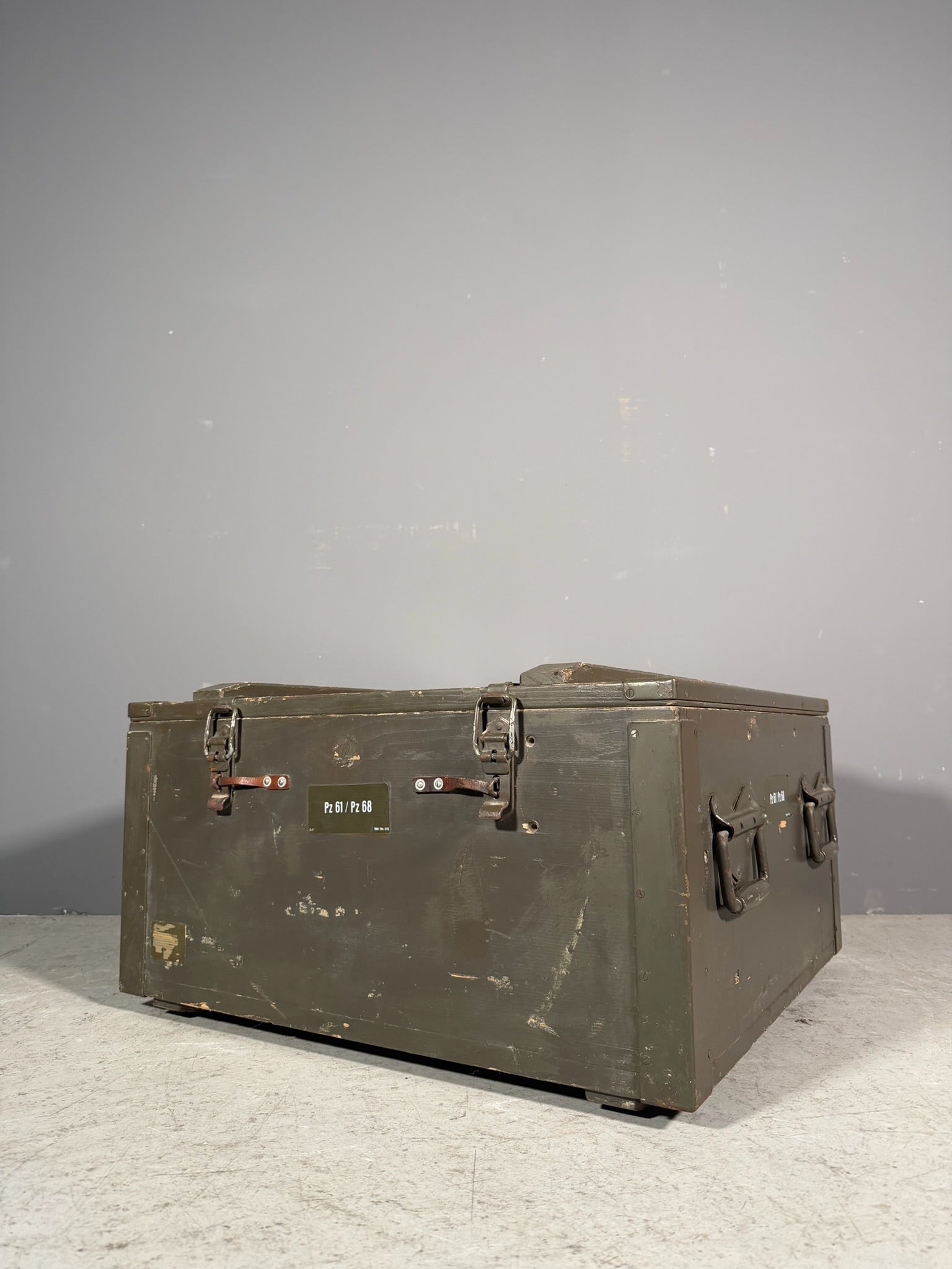 Cassa militare in legno