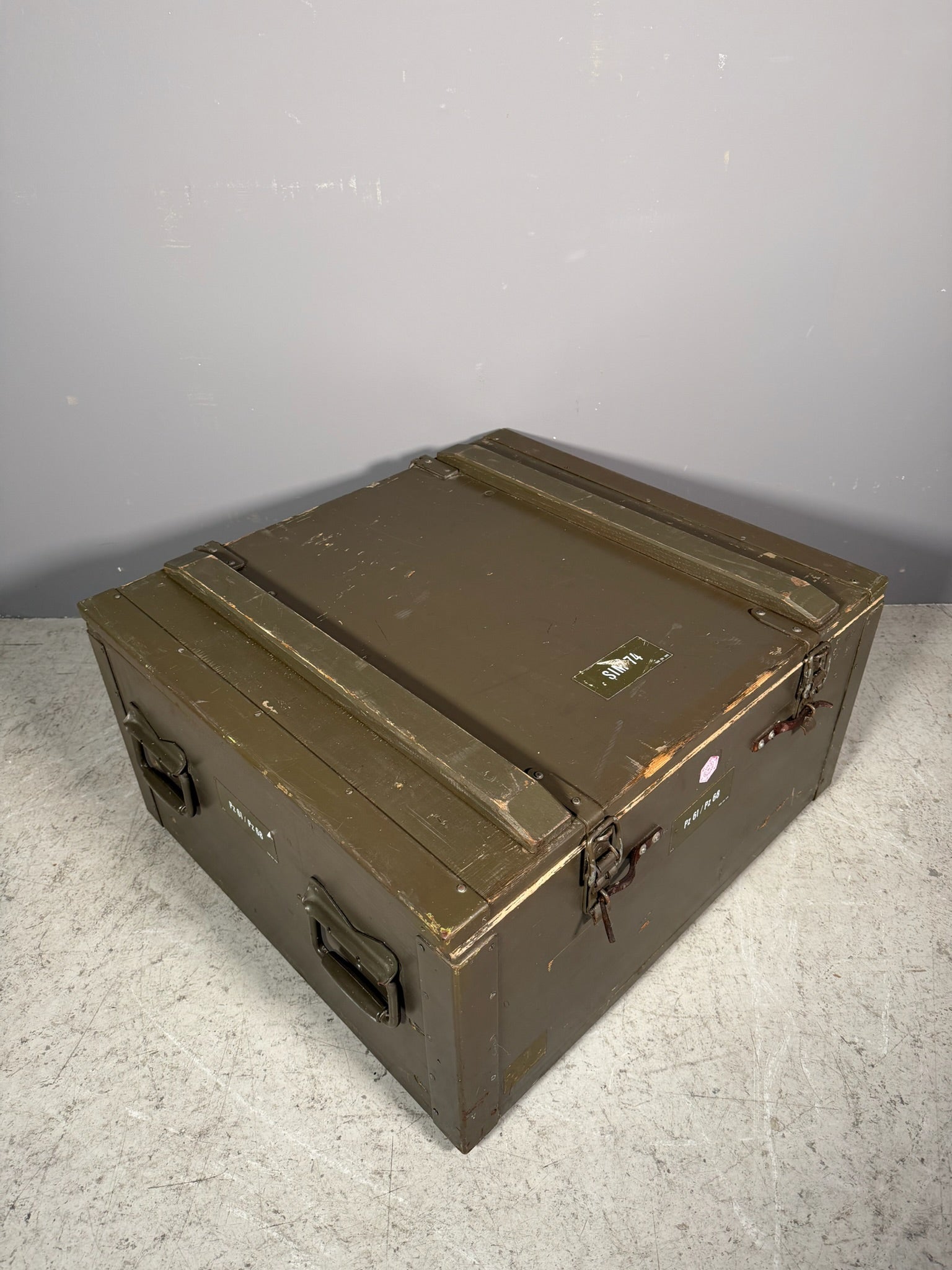 Cassa militare in legno