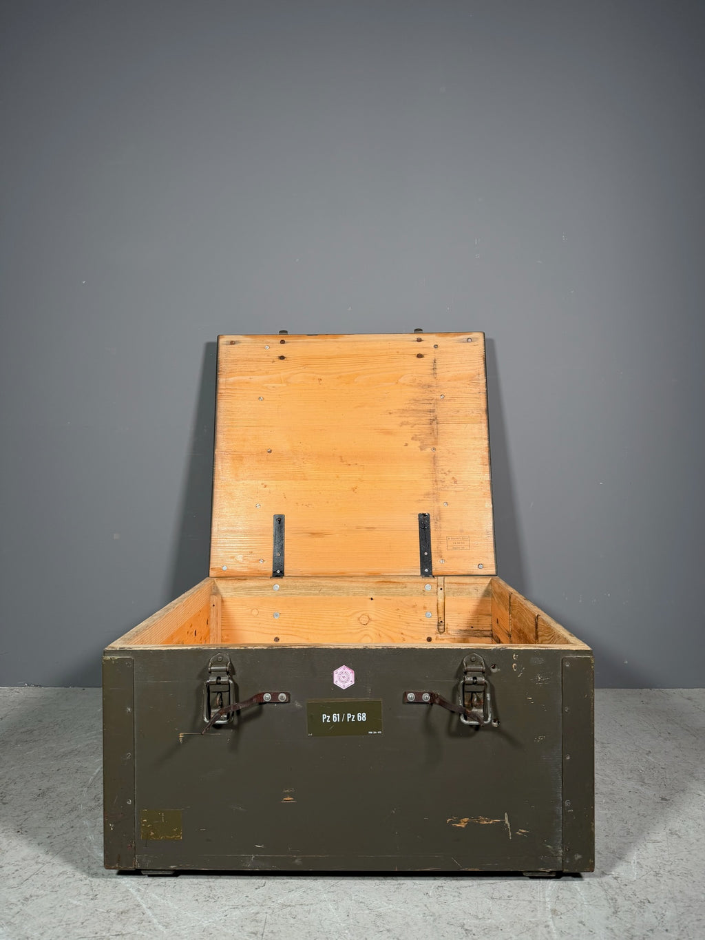 Cassa militare in legno