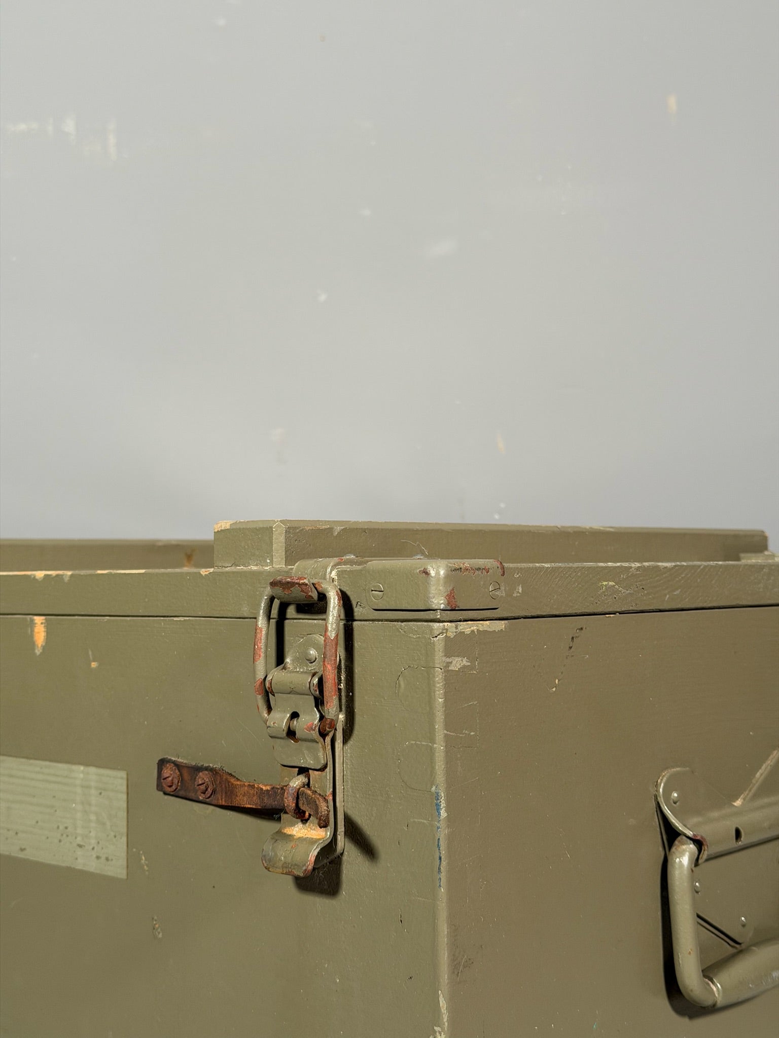 Cassa militare in legno