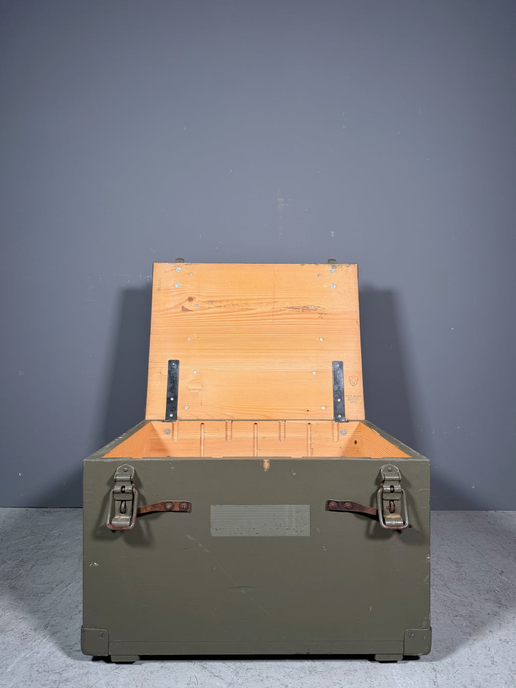 Cassa militare in legno