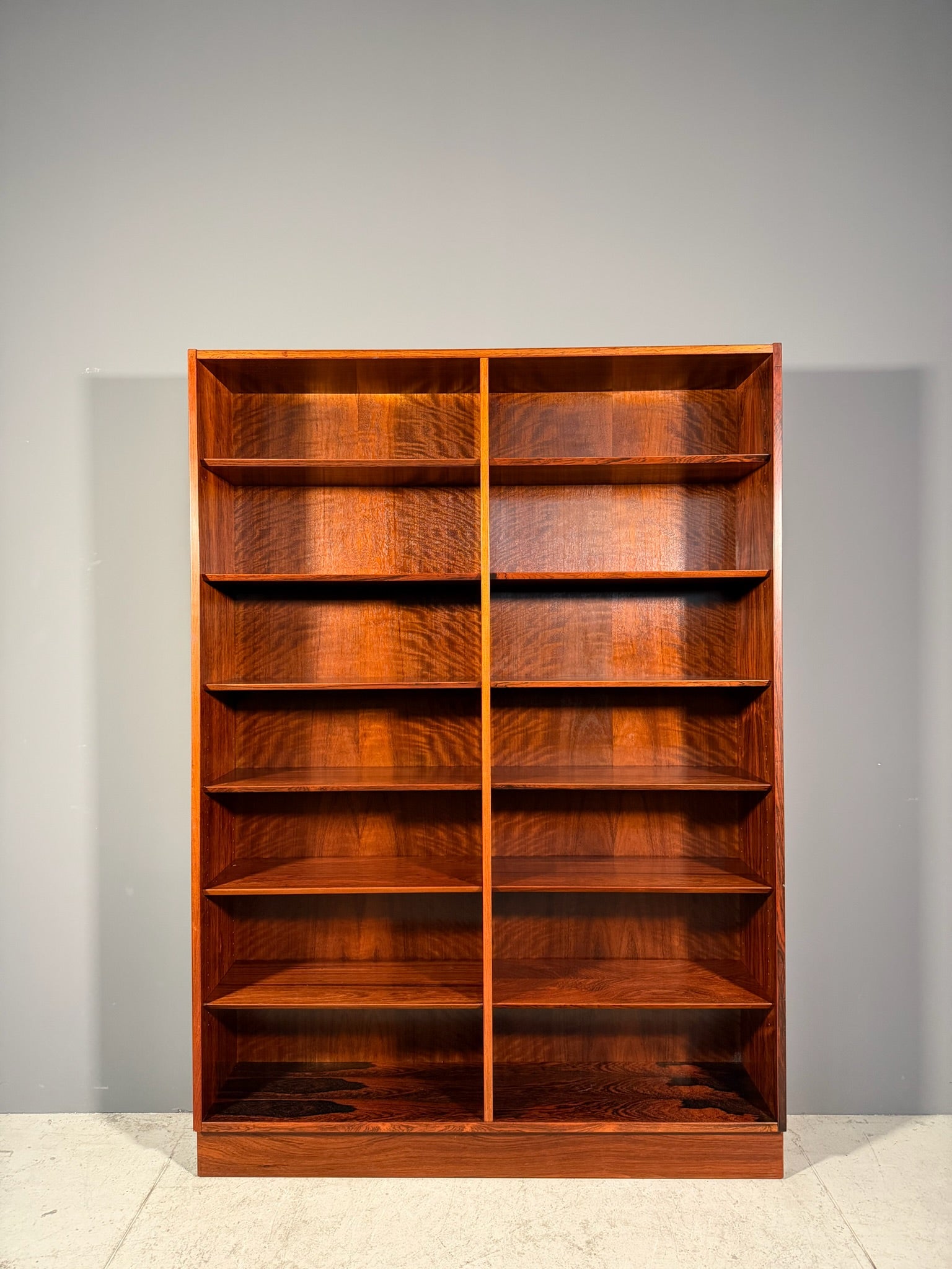 Libreria in palissandro di Poul Hundevad