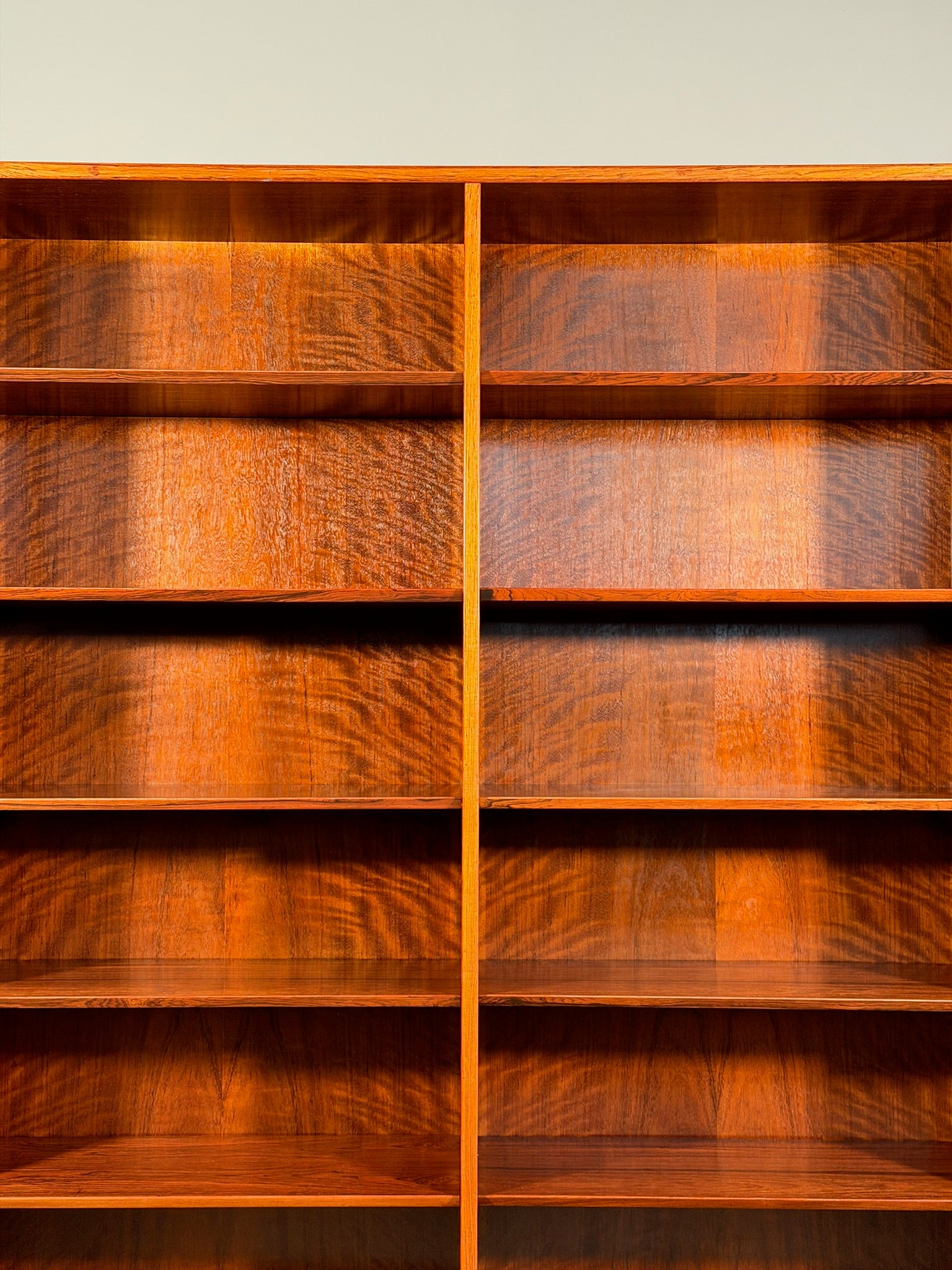 Libreria in palissandro di Poul Hundevad