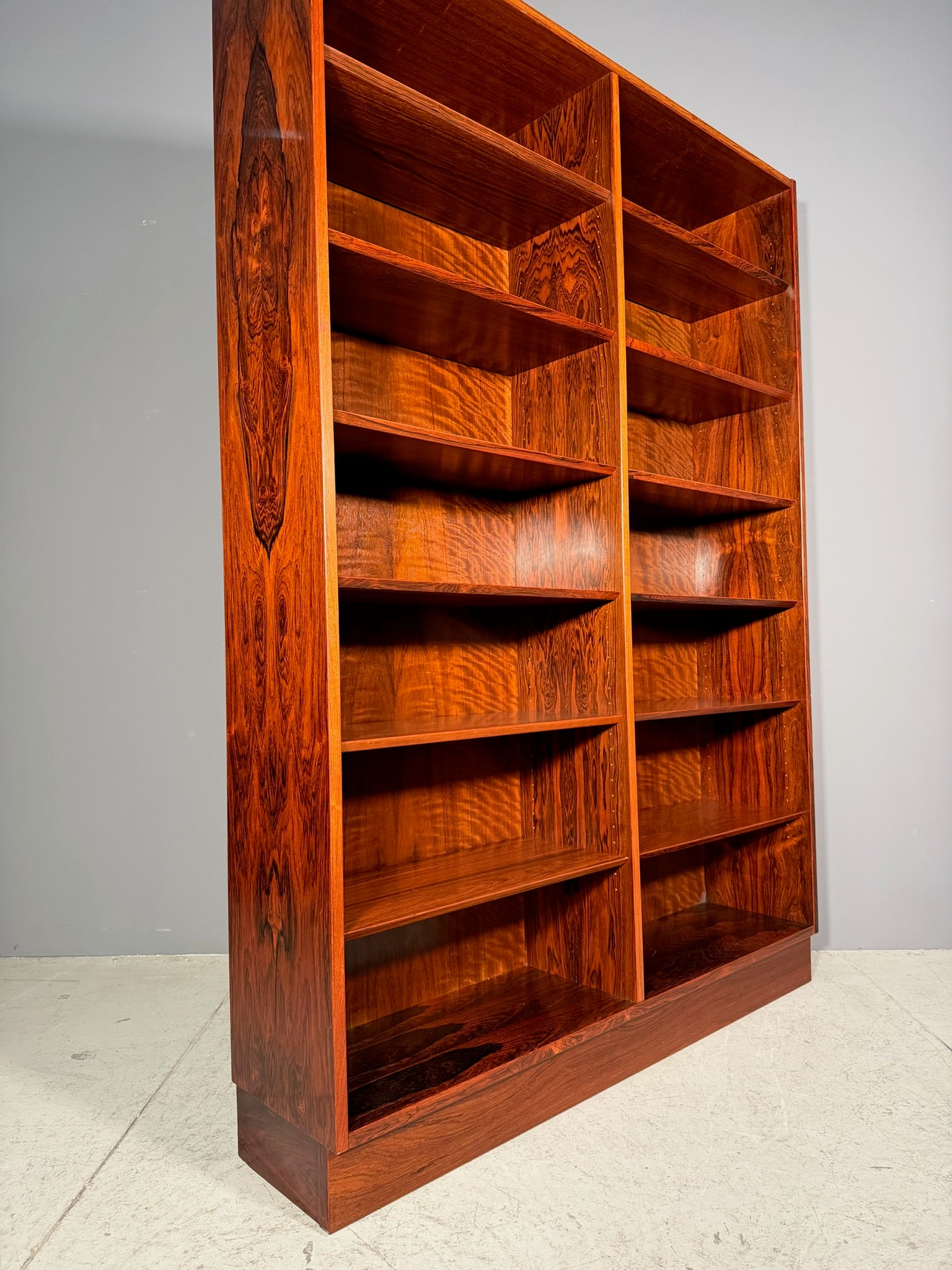 Libreria in palissandro di Poul Hundevad