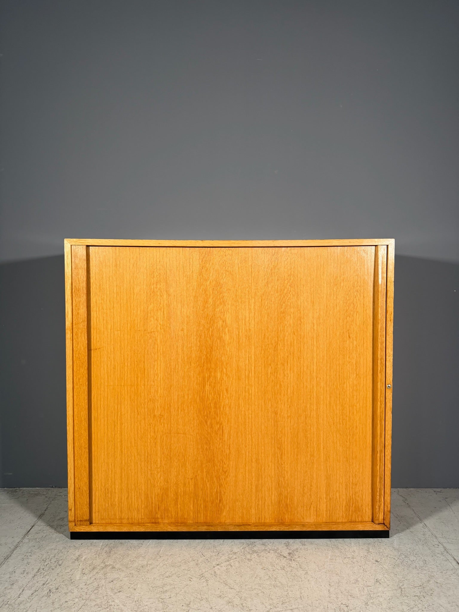 Mobile a serrandina laterale