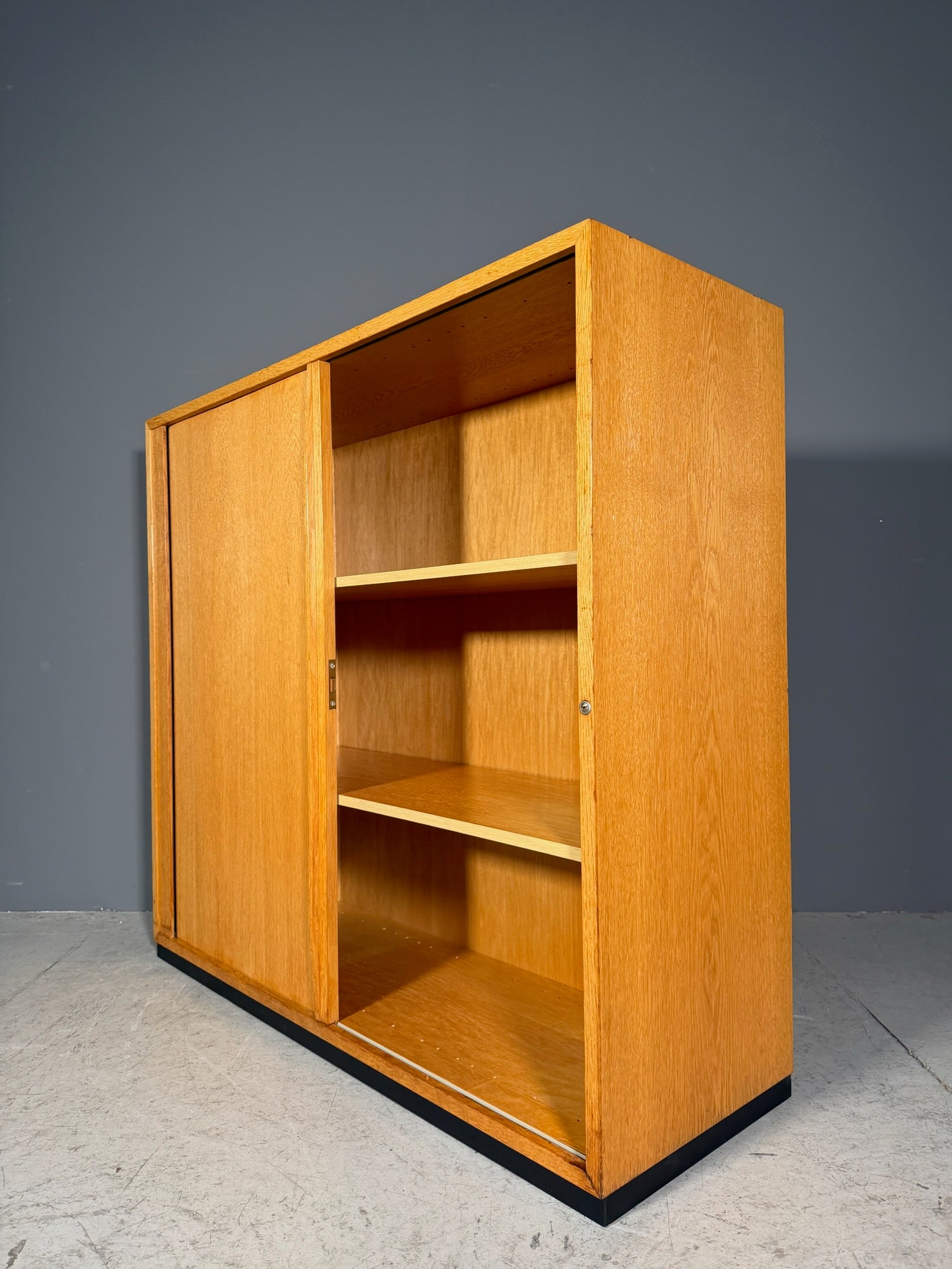 Mobile a serrandina laterale