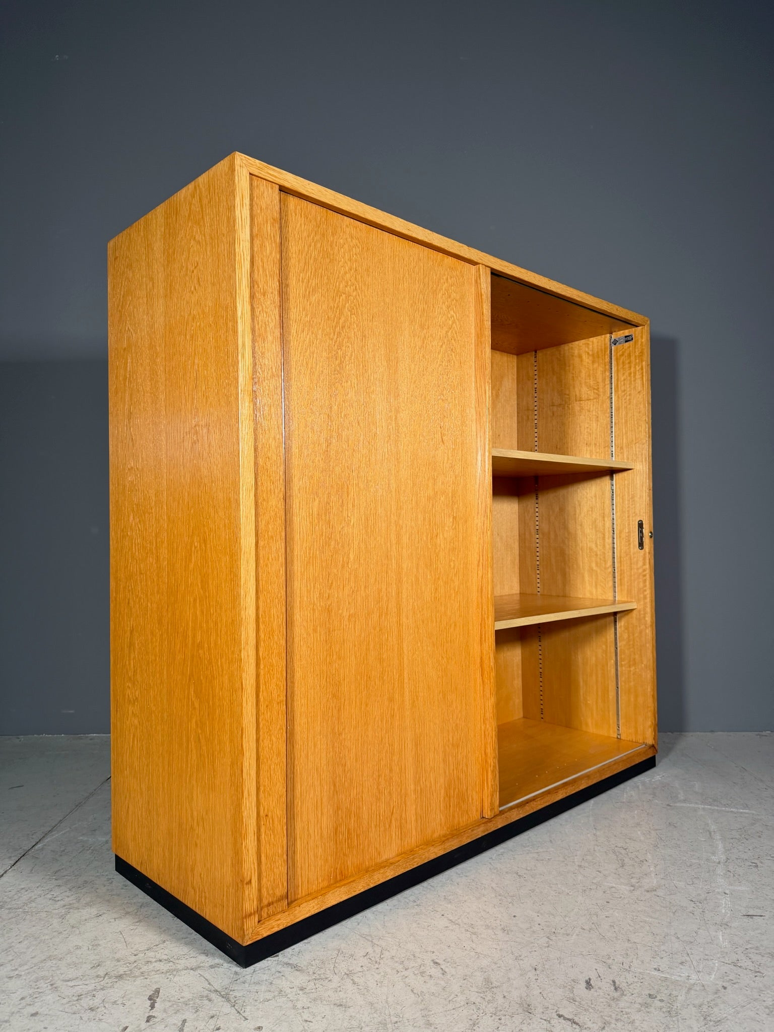 Mobile a serrandina laterale