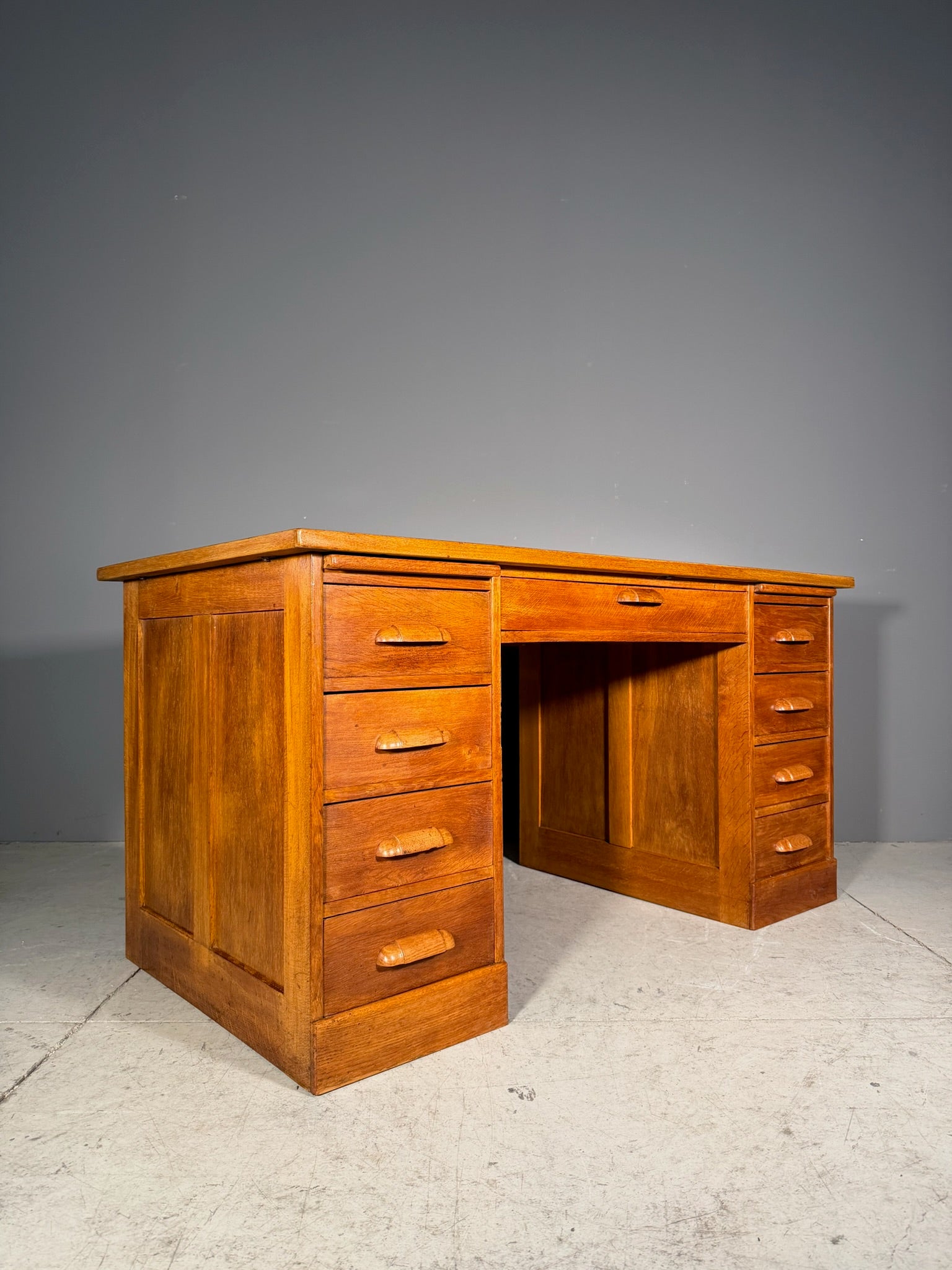 Scrivania in rovere Anni 60