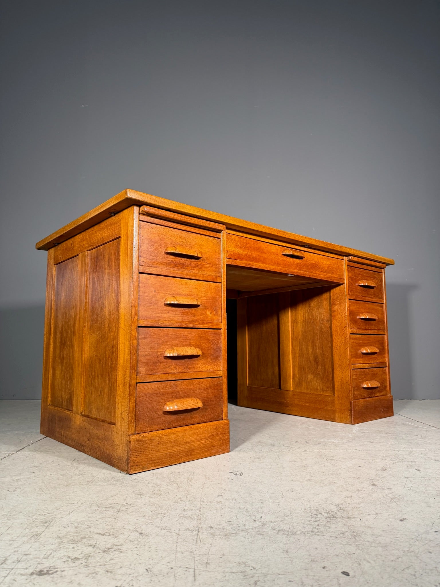 Scrivania in rovere Anni 60