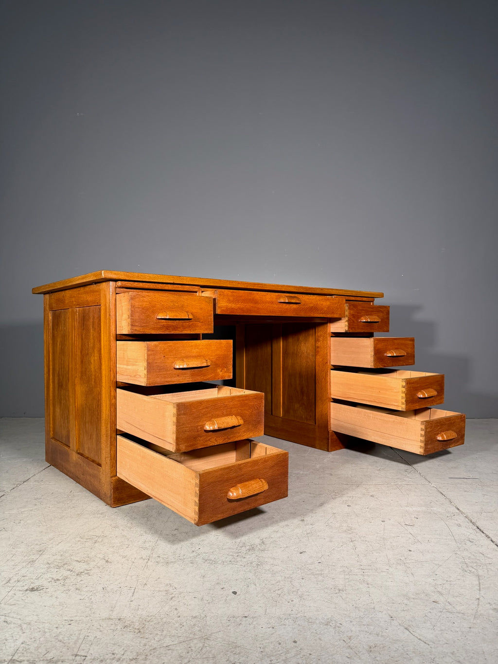 Scrivania in rovere Anni 60