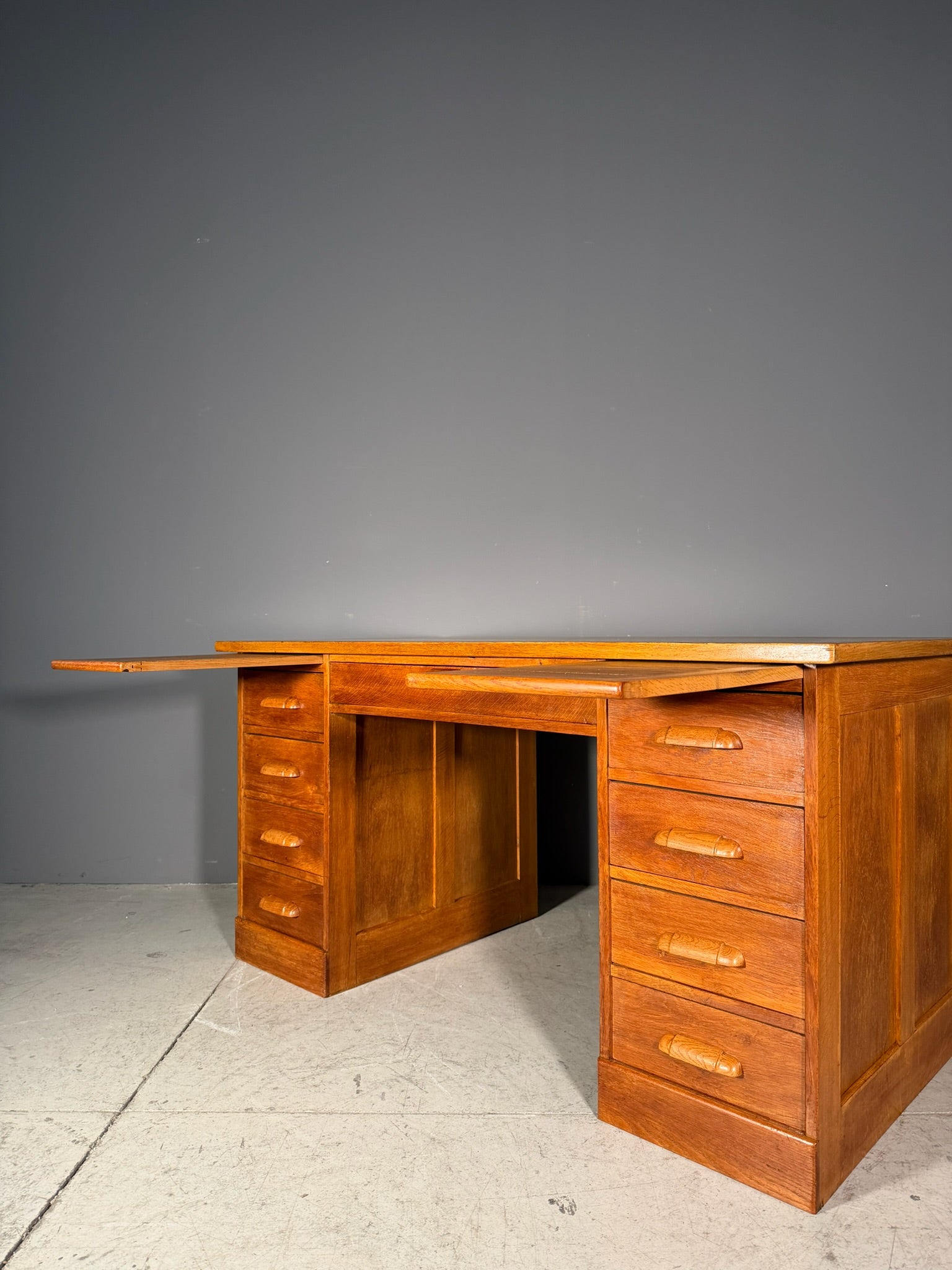 Scrivania in rovere Anni 60