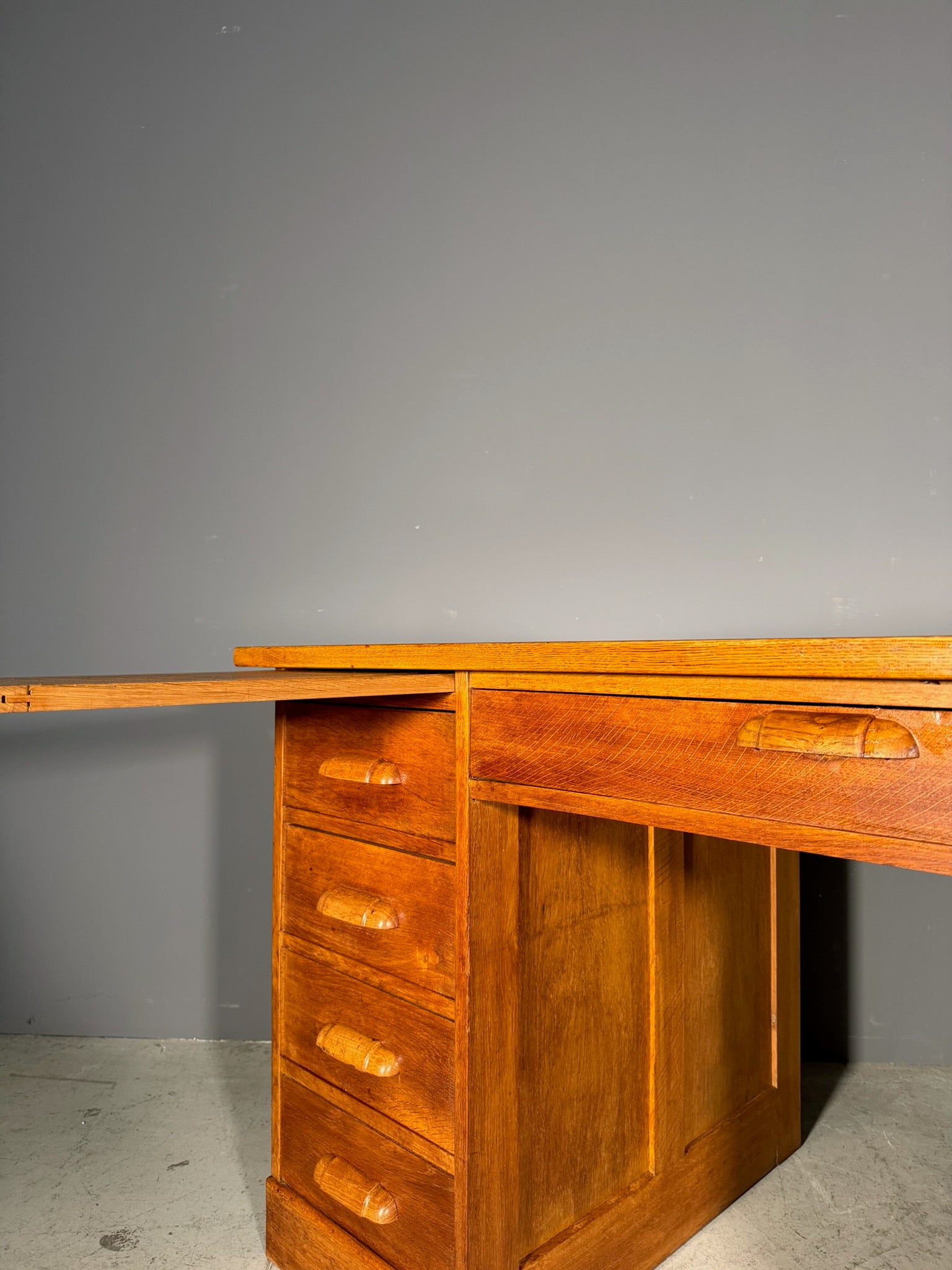 Scrivania in rovere Anni 60