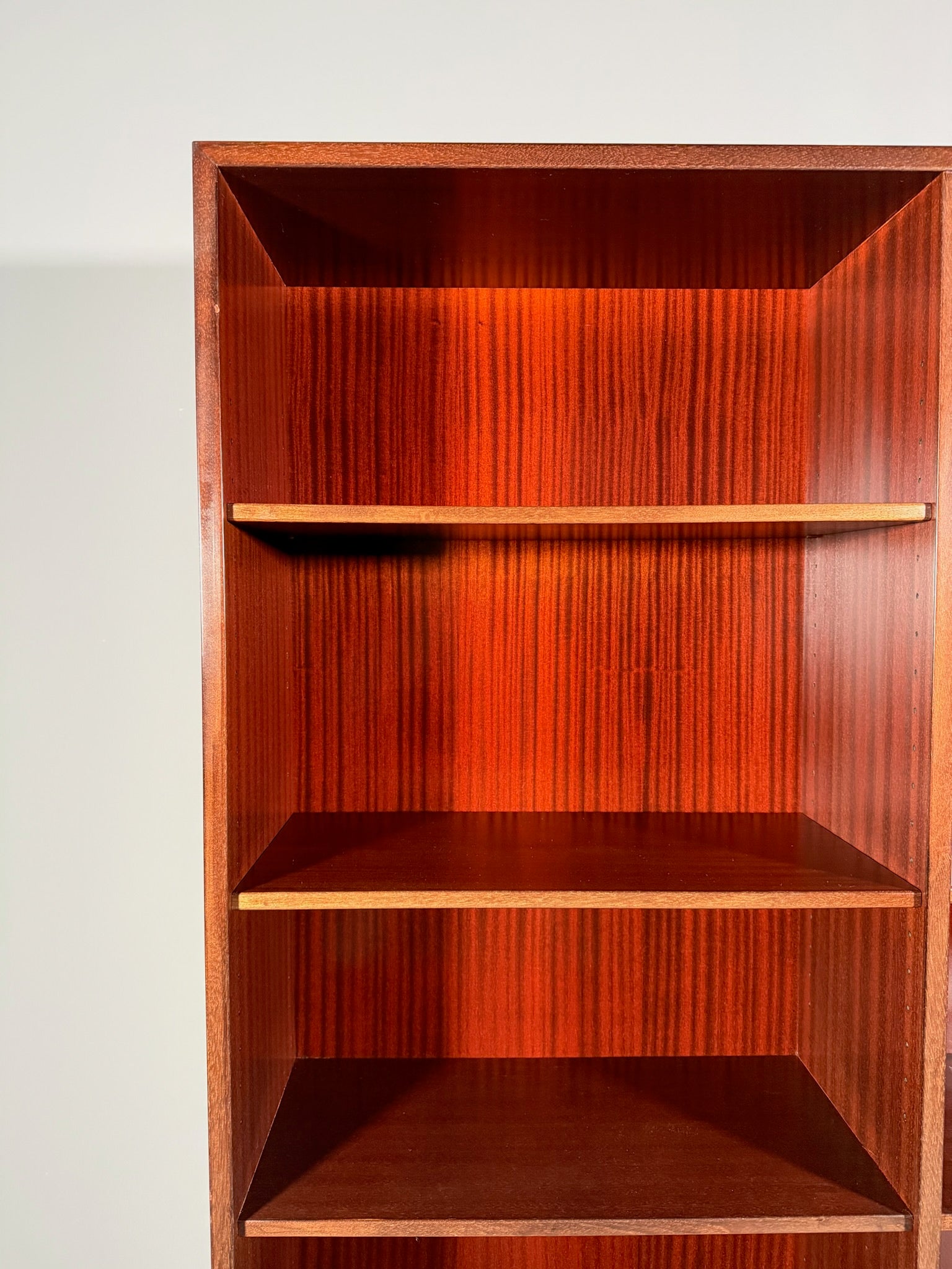 Libreria in palissandro di Omann Jun