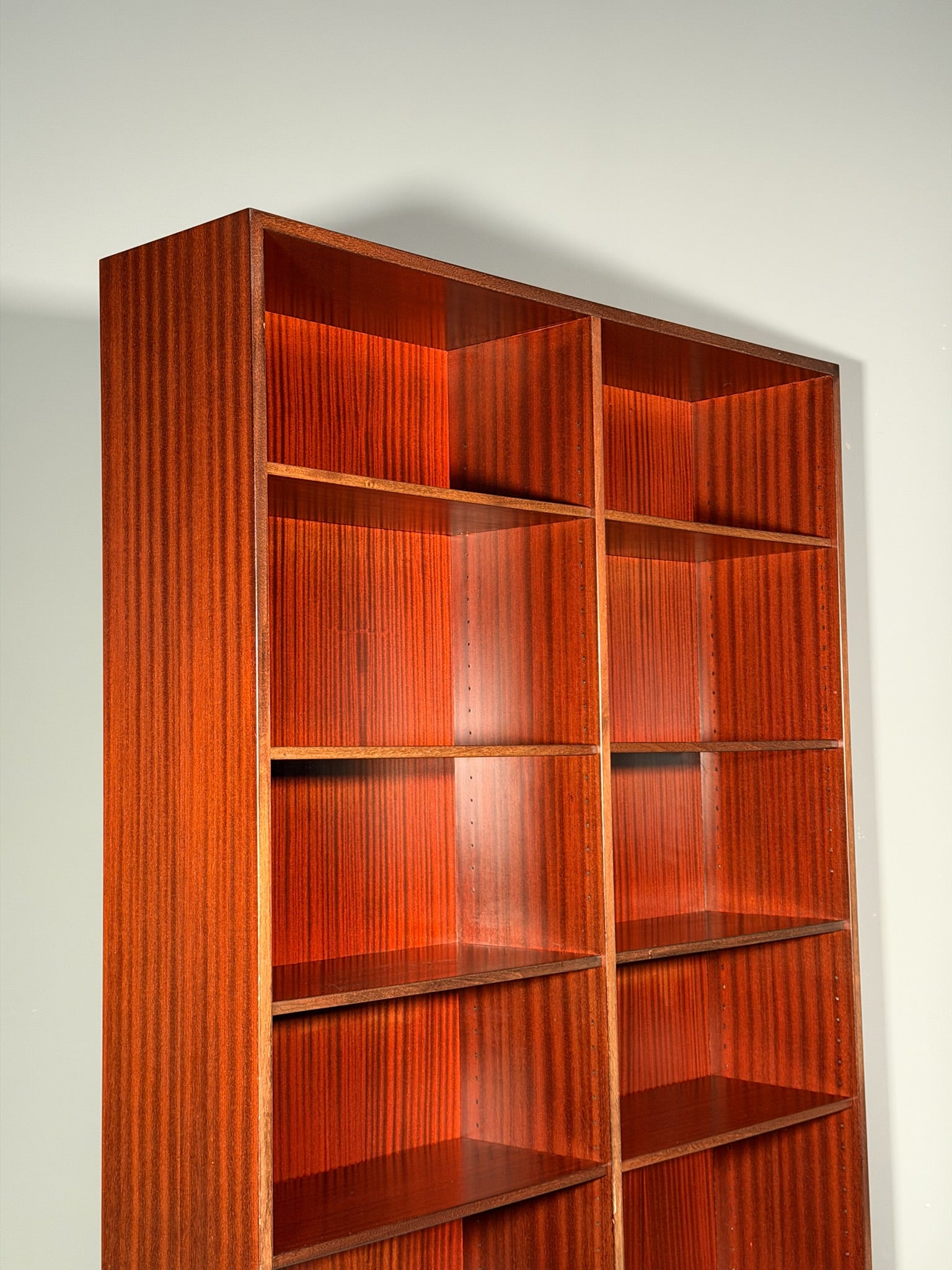 Libreria in palissandro di Omann Jun