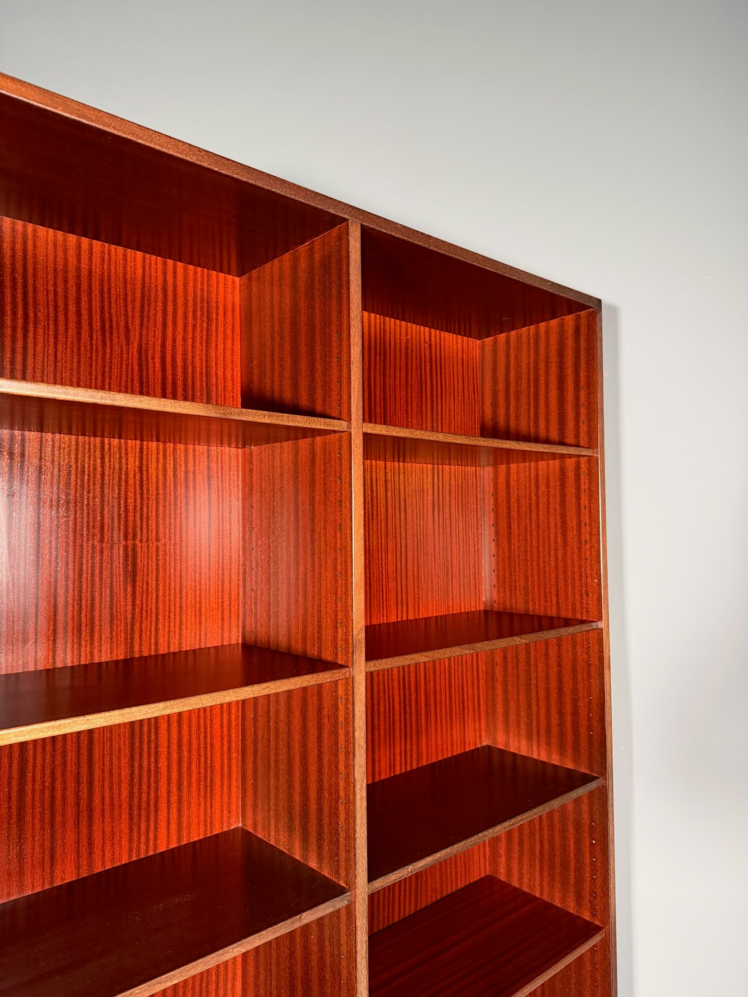 Libreria in palissandro di Omann Jun