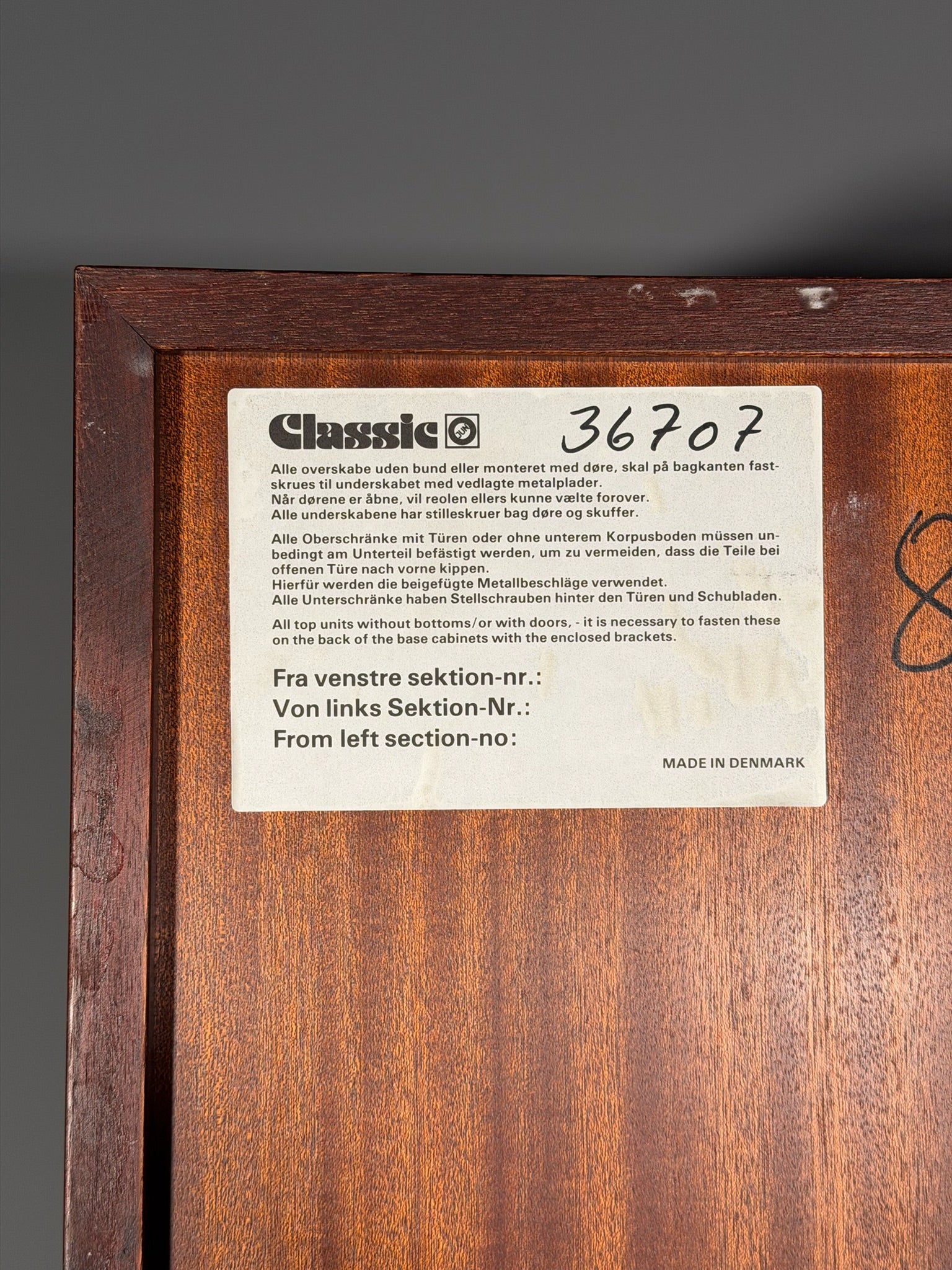 Libreria in palissandro di Omann Jun