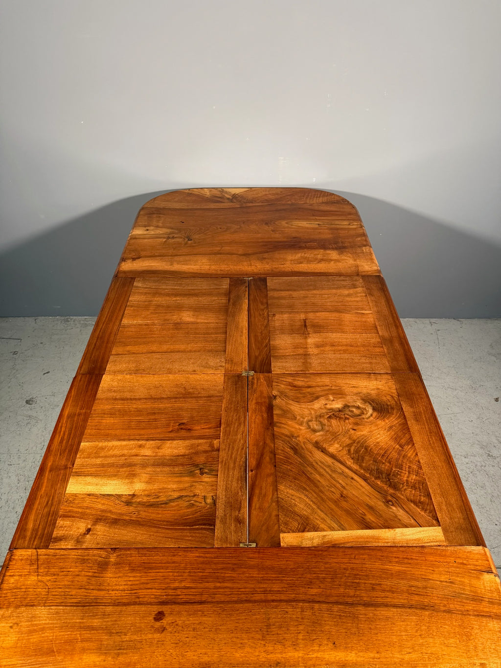 Tavolo in noce 1850