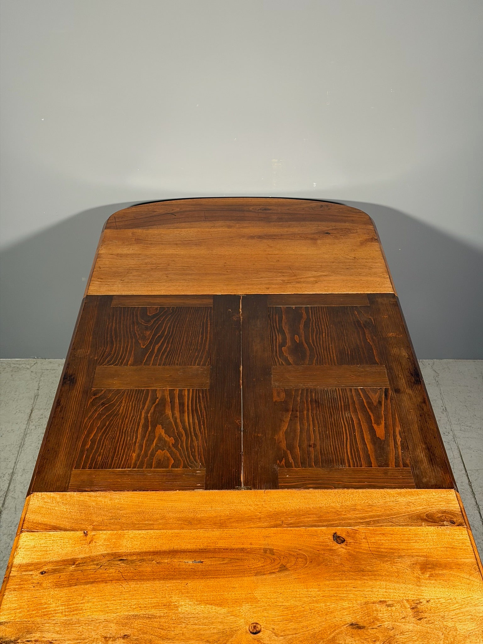 Tavolo allungabile in noce