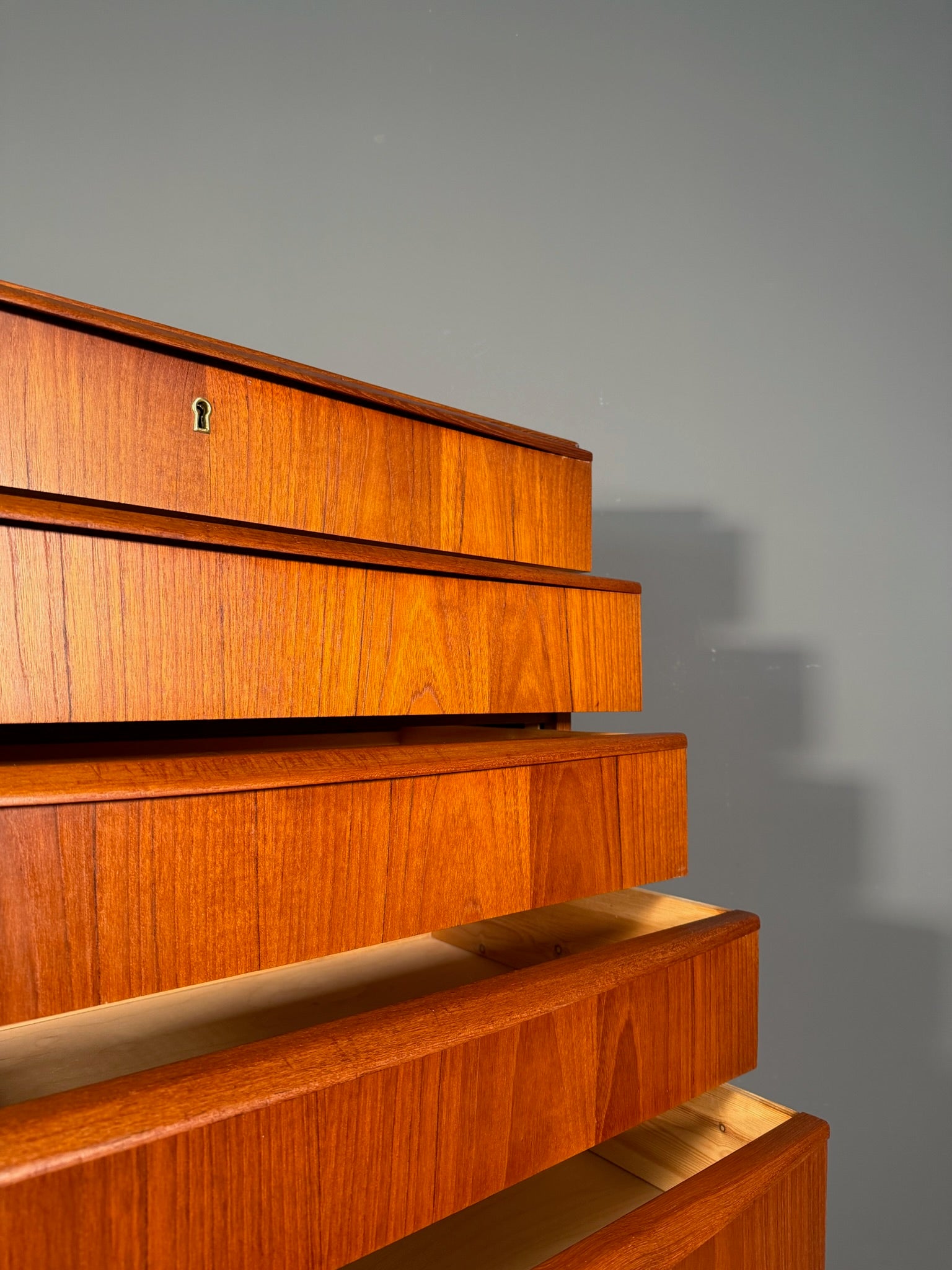 Cassettiera danese Anni 60