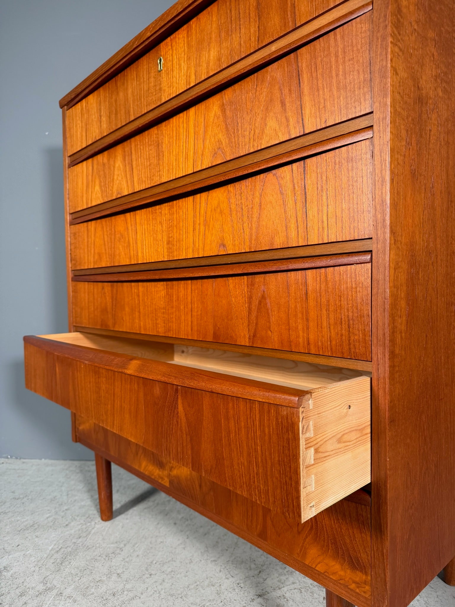 Cassettiera danese Anni 60