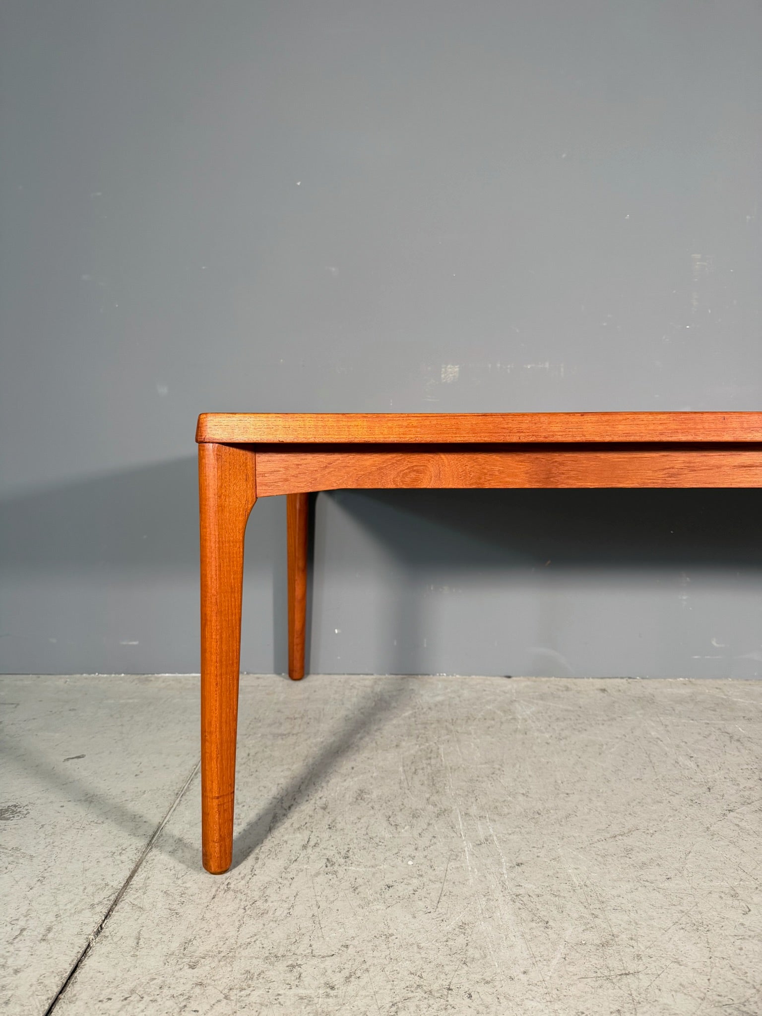 Tavolino danese in teak