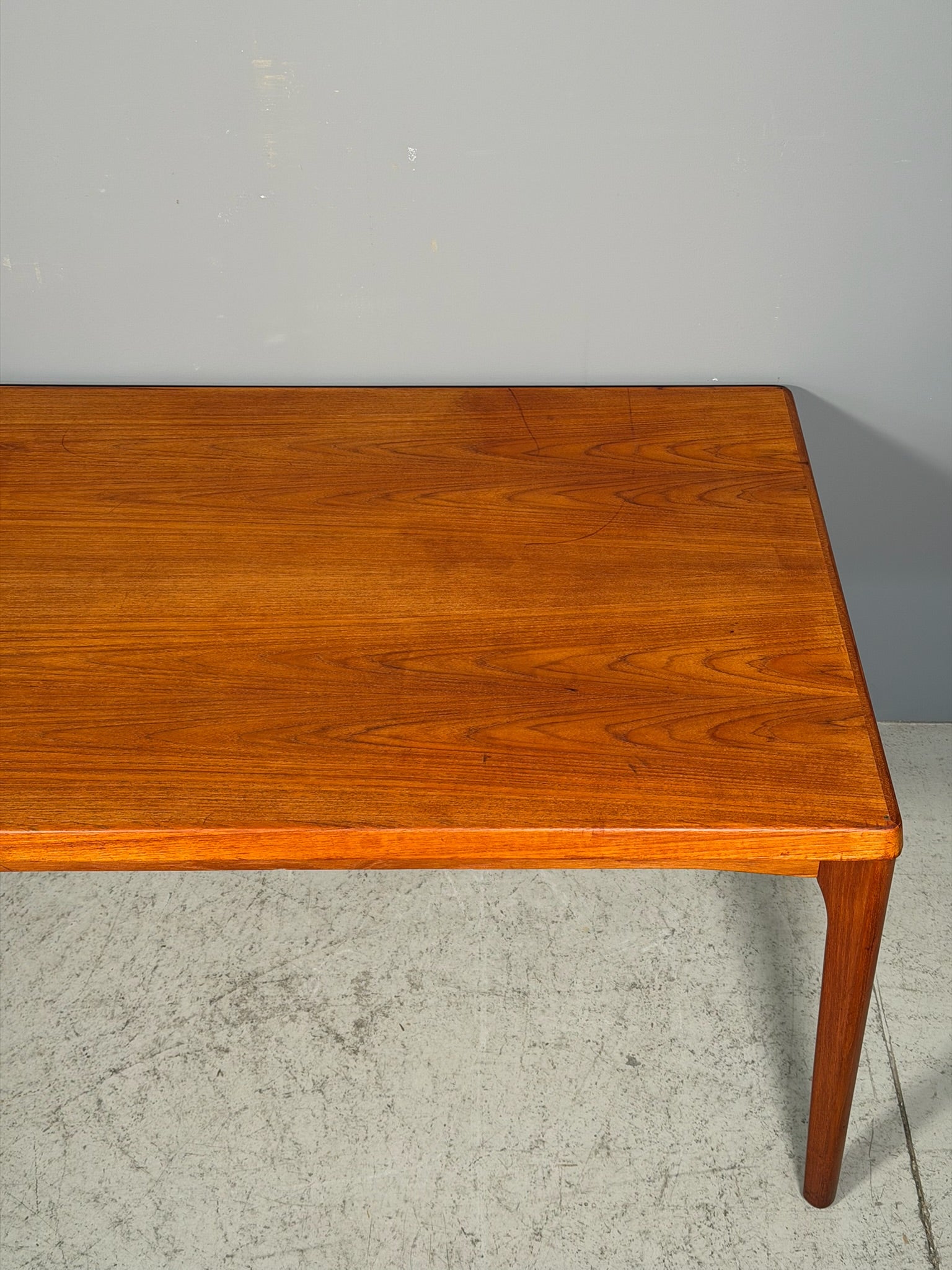 Tavolino danese in teak