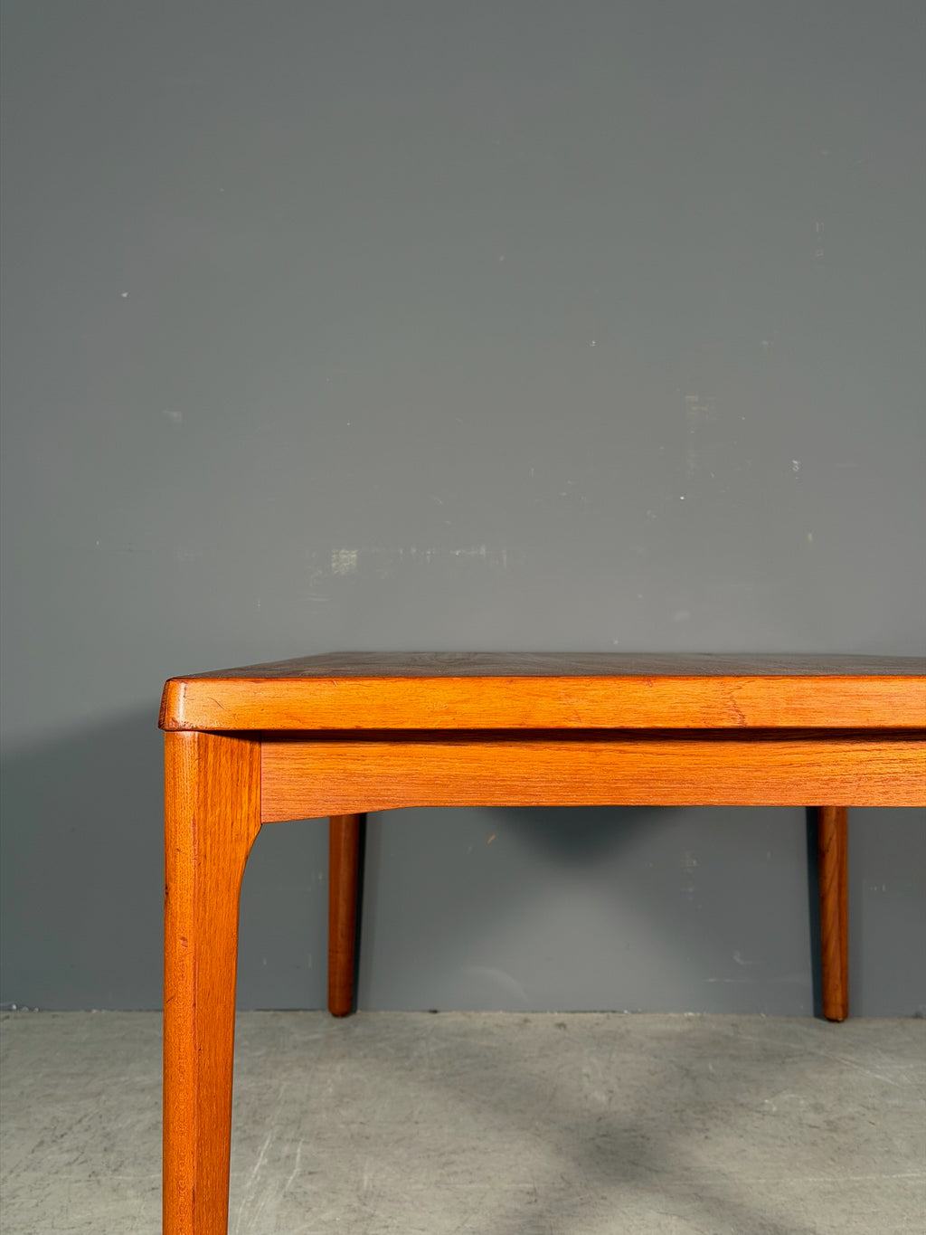 Tavolino danese in teak