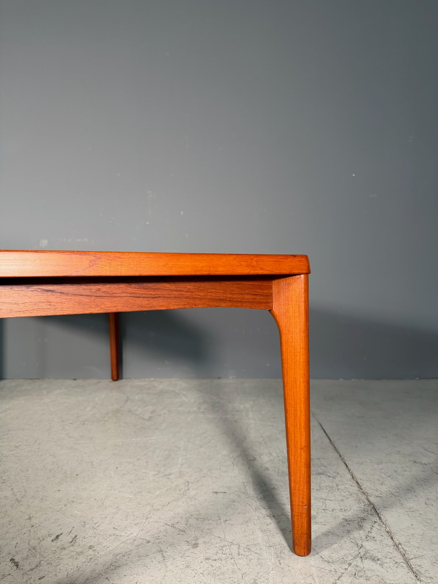 Tavolino danese in teak