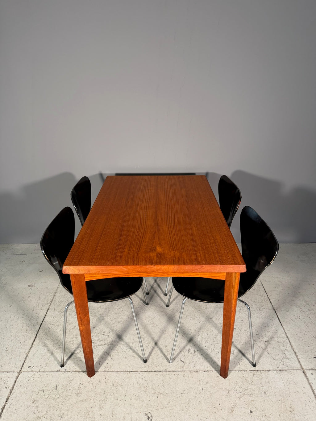 Tavolo allungabile di Henning Kjaernulf