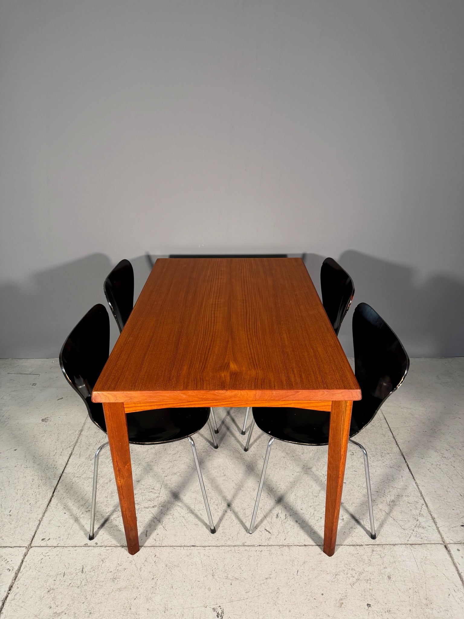 Tavolo allungabile di Henning Kjaernulf