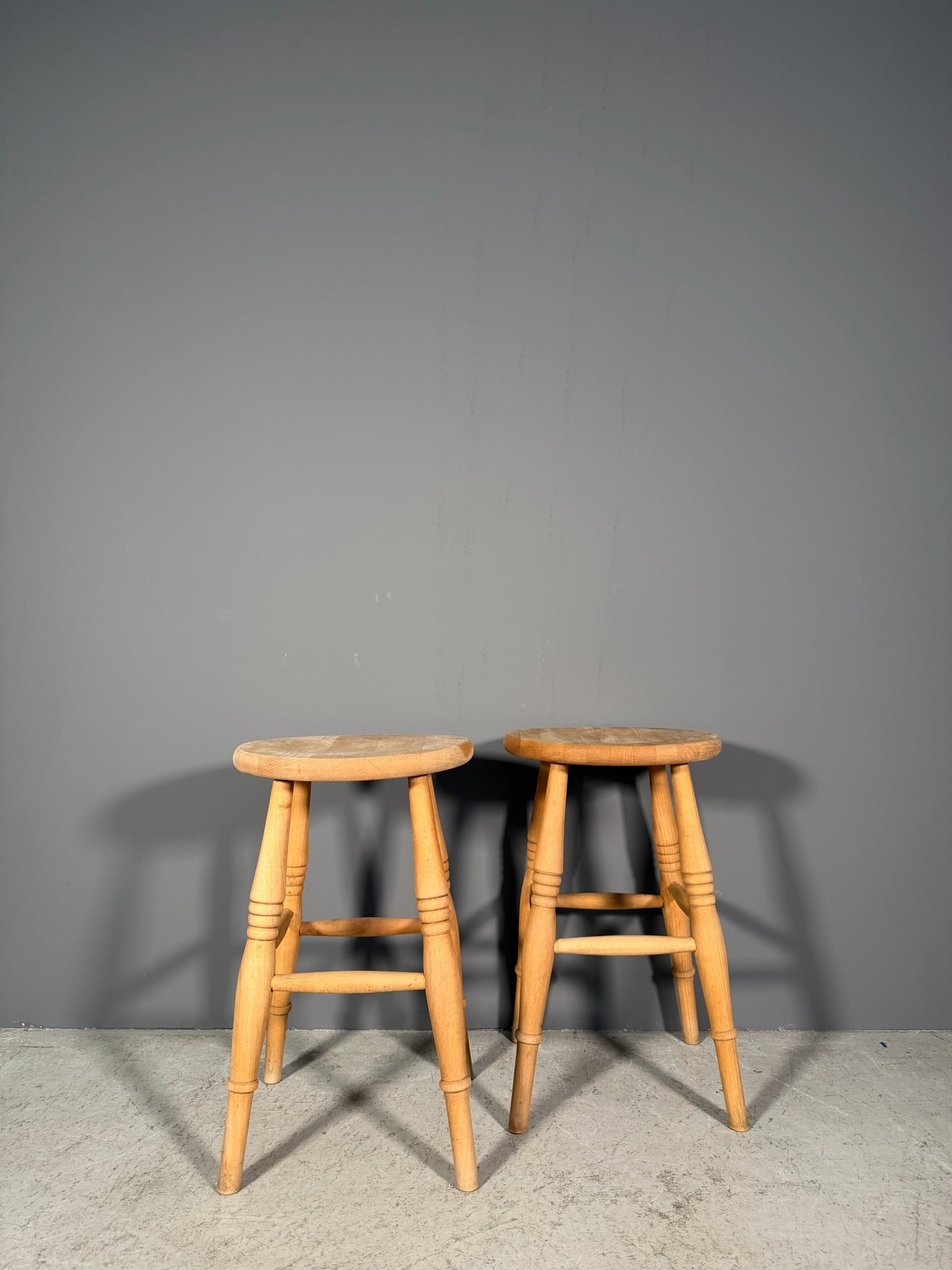 Sgabello vintage britannico