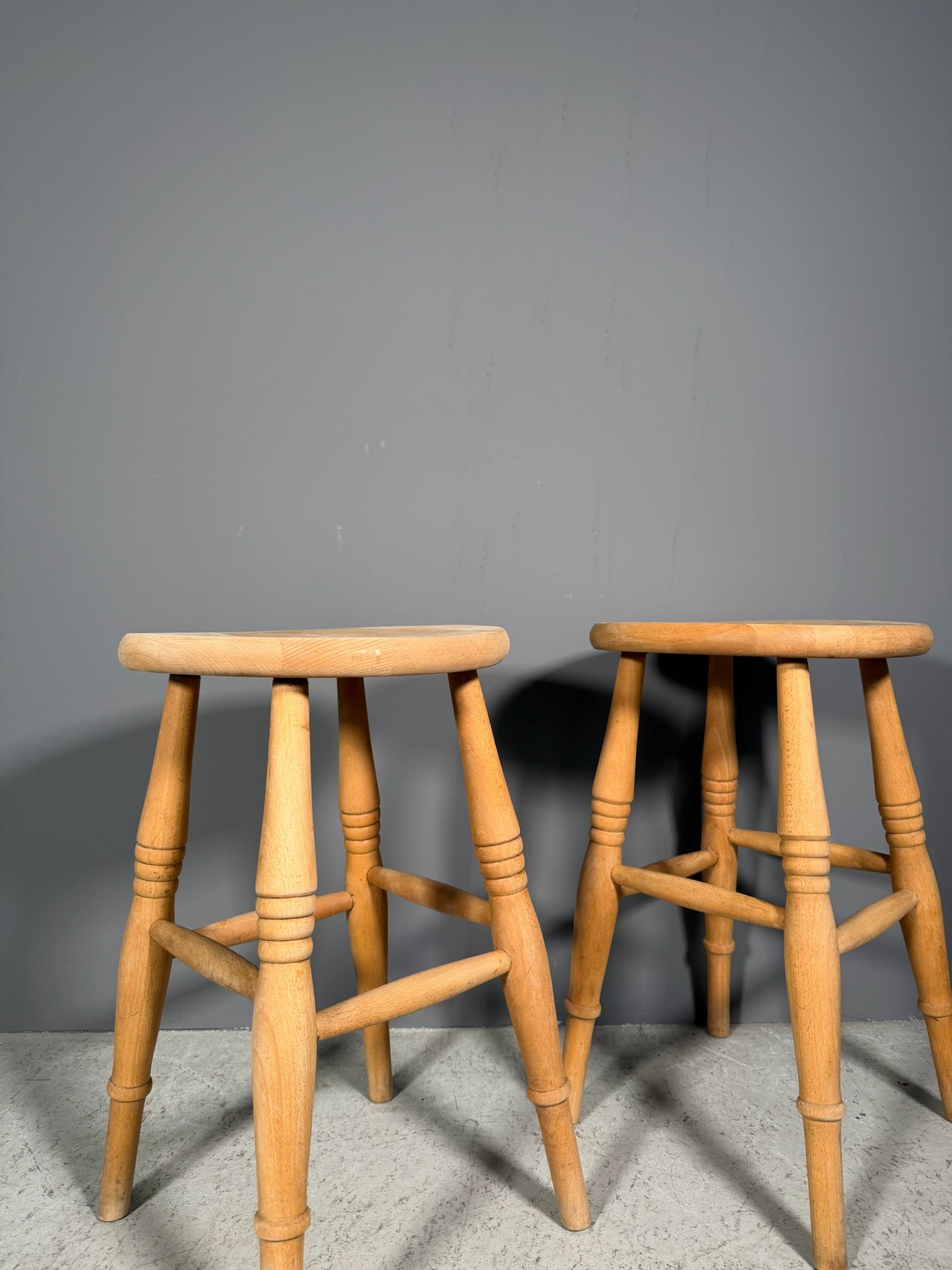 Sgabello vintage britannico