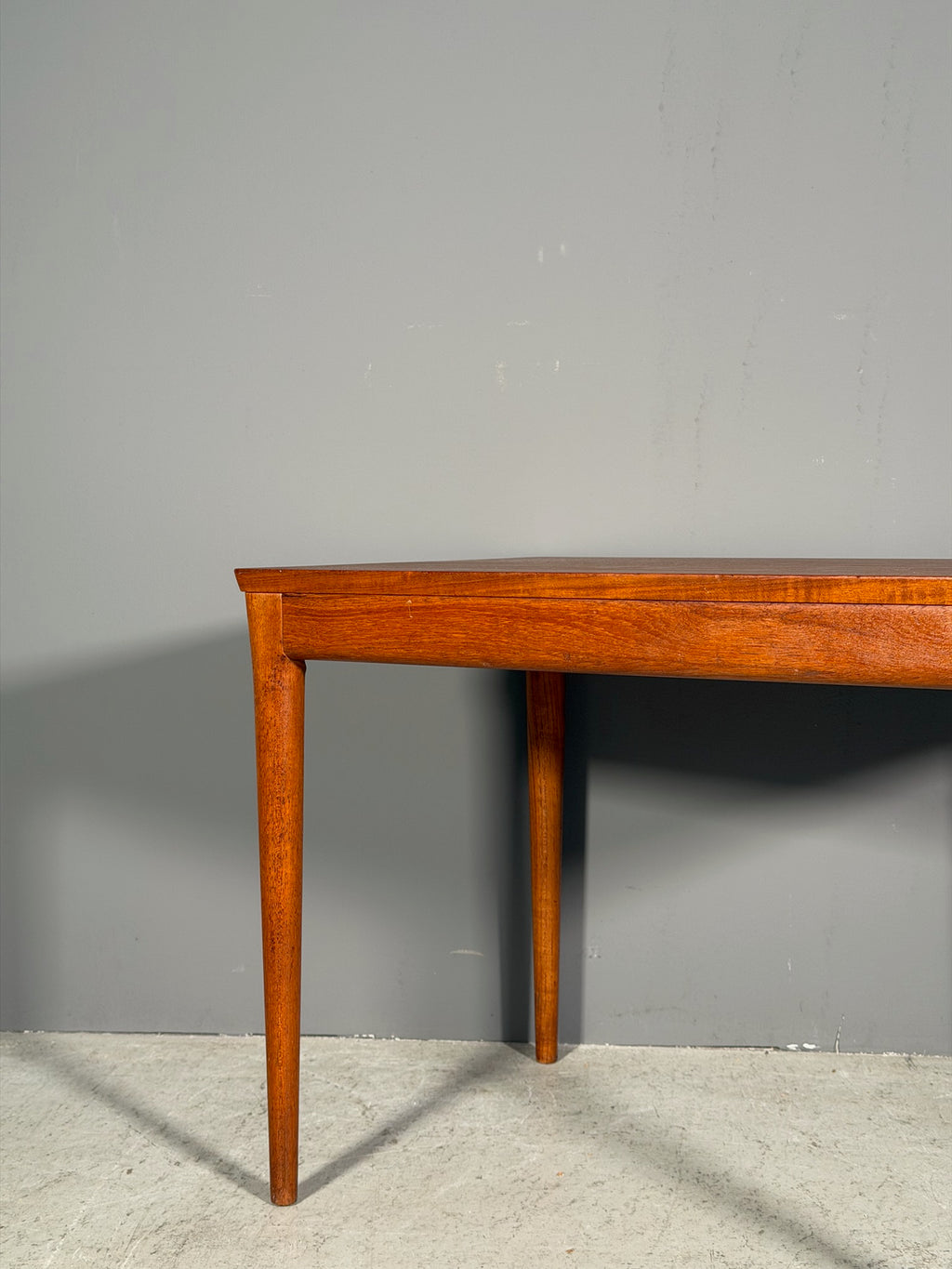 Tavolino danese in teak