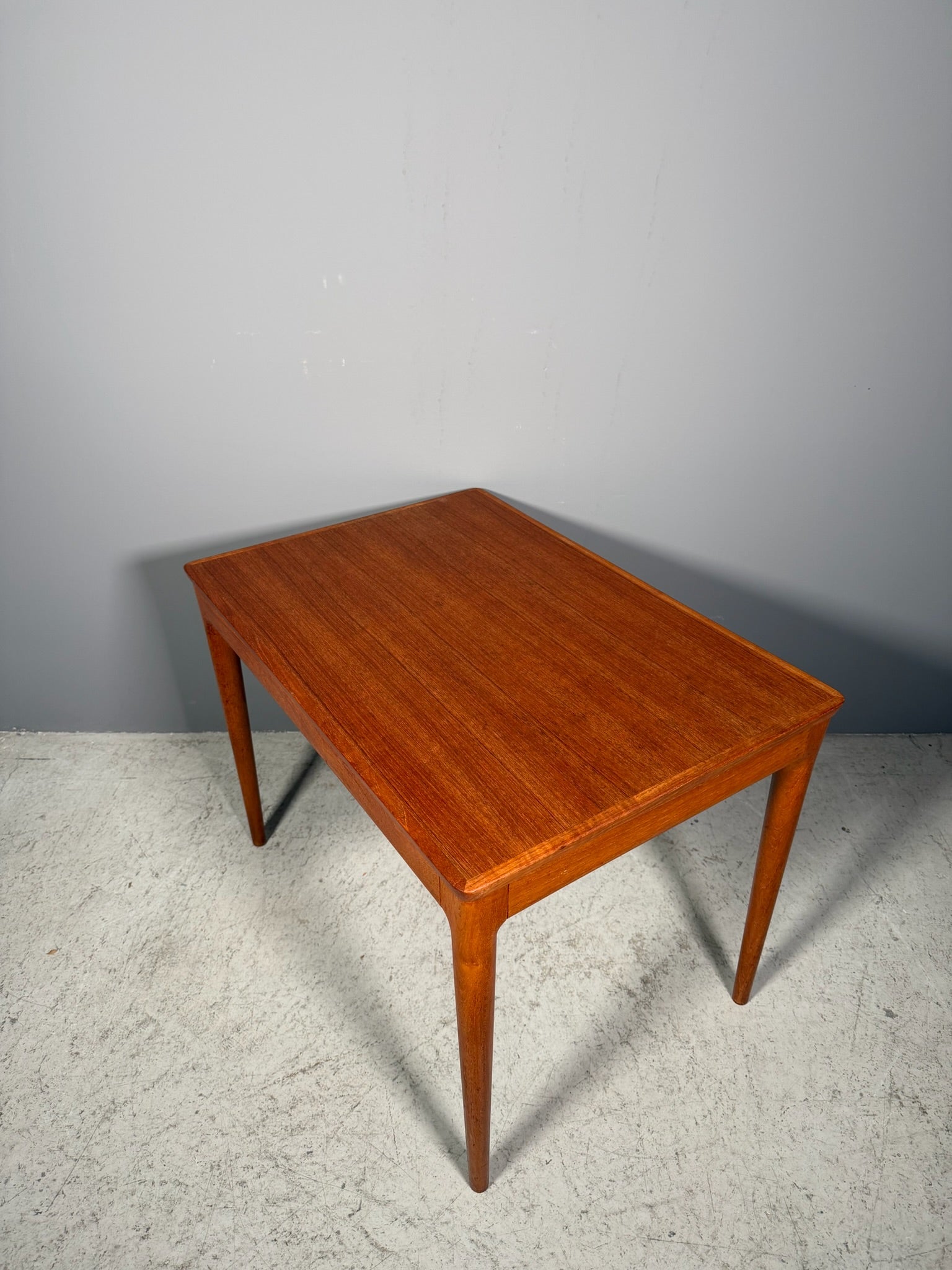 Tavolino danese in teak