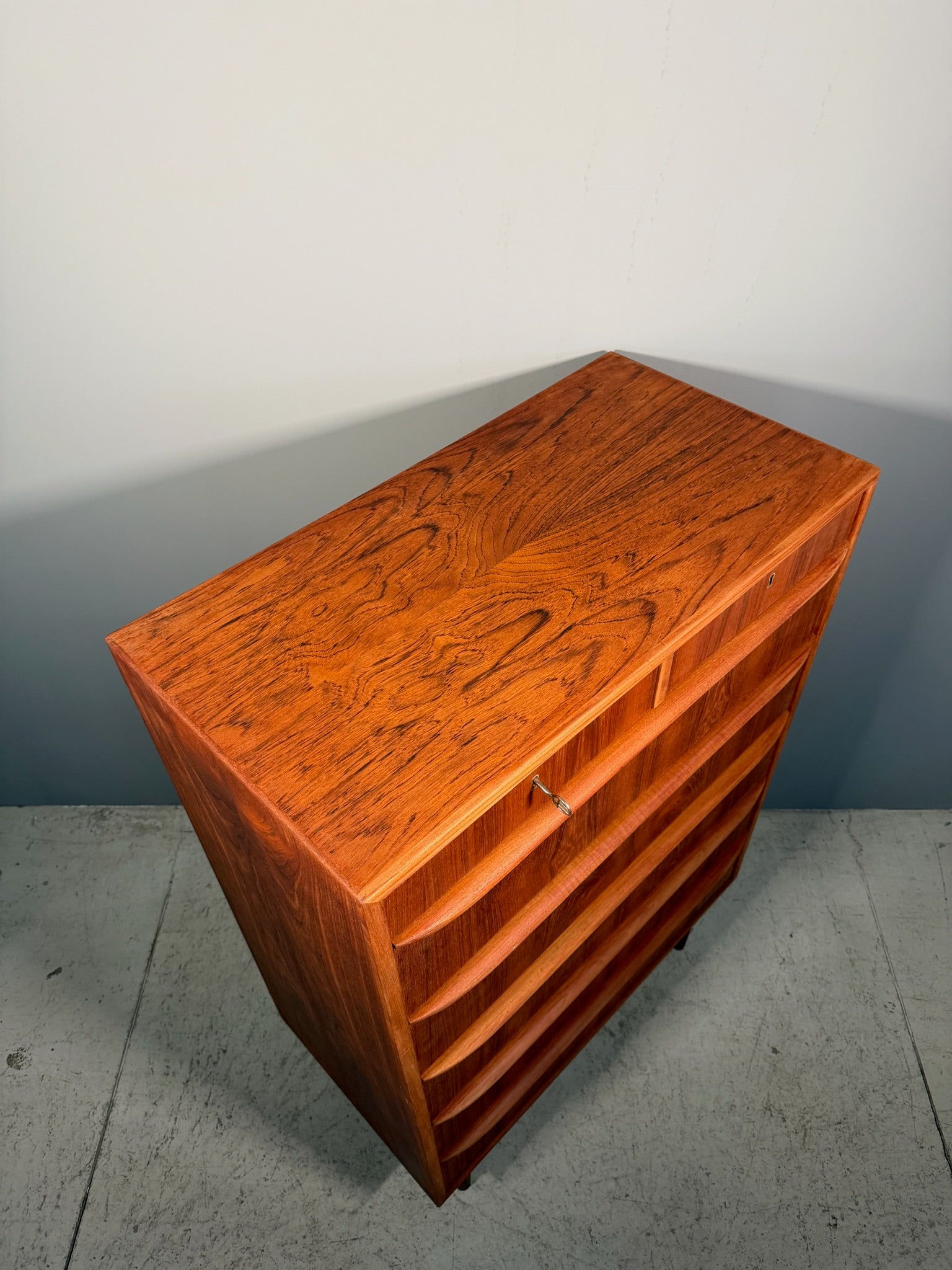 Cassettiera in teak