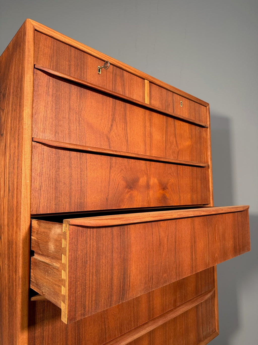 Cassettiera in teak