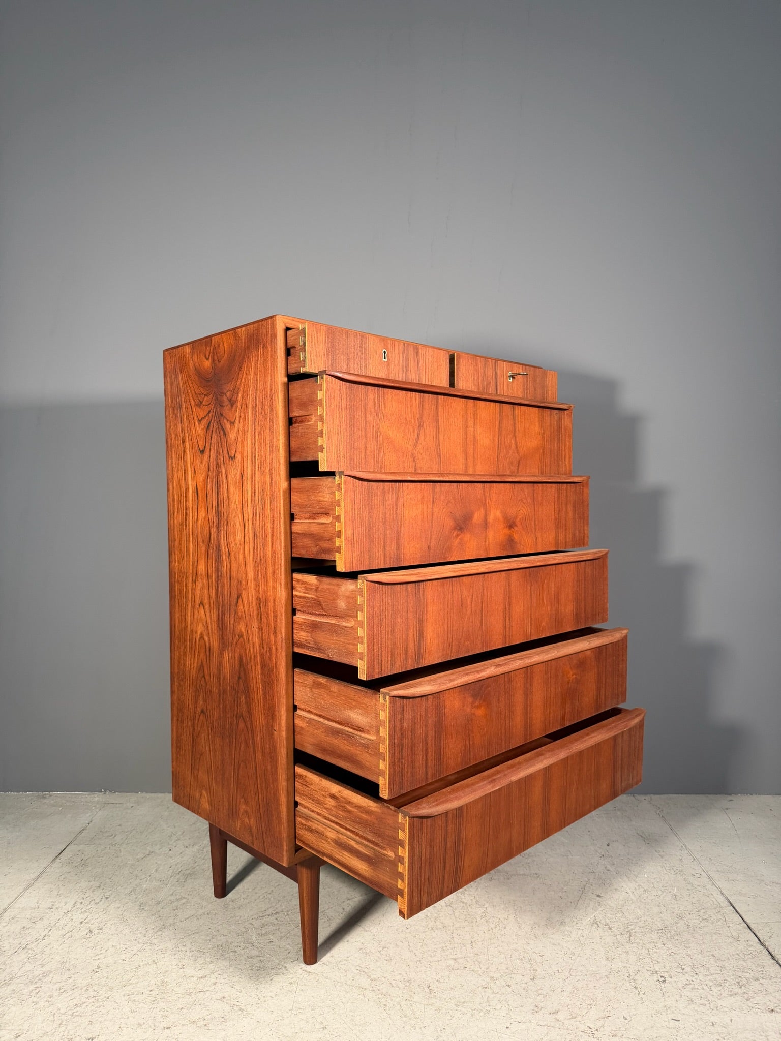 Cassettiera in teak