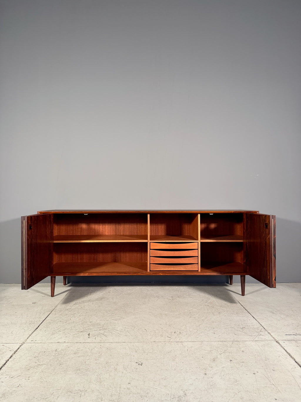 Sideboard in palissandro di Erik Brouer