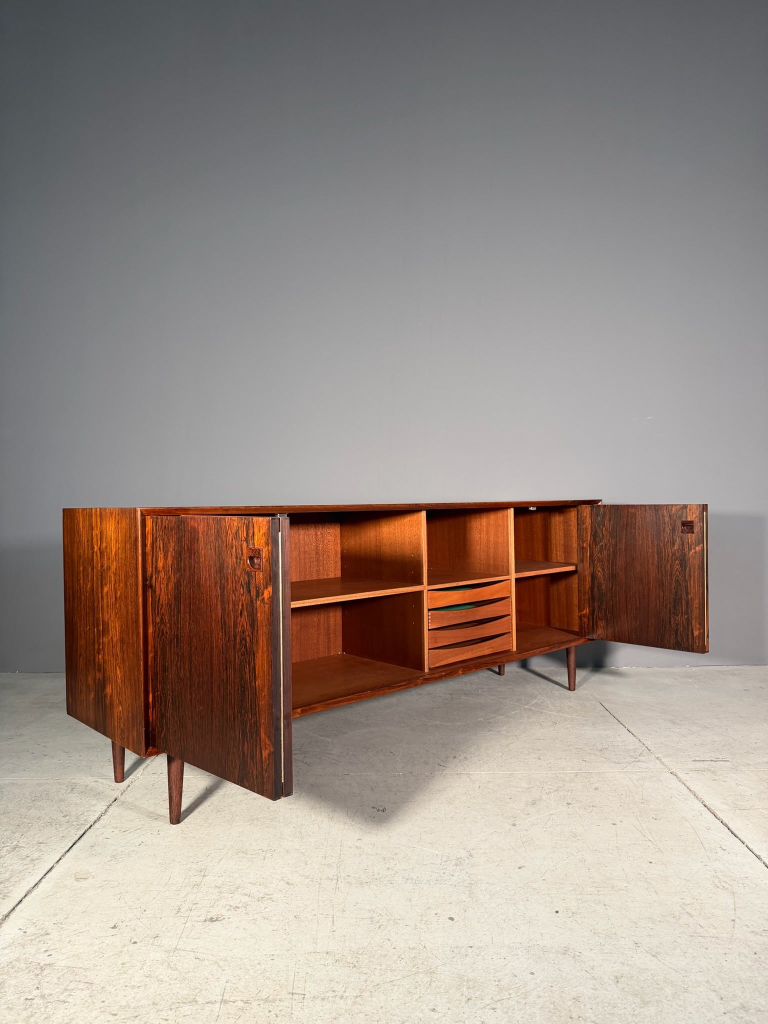 Sideboard in palissandro di Erik Brouer