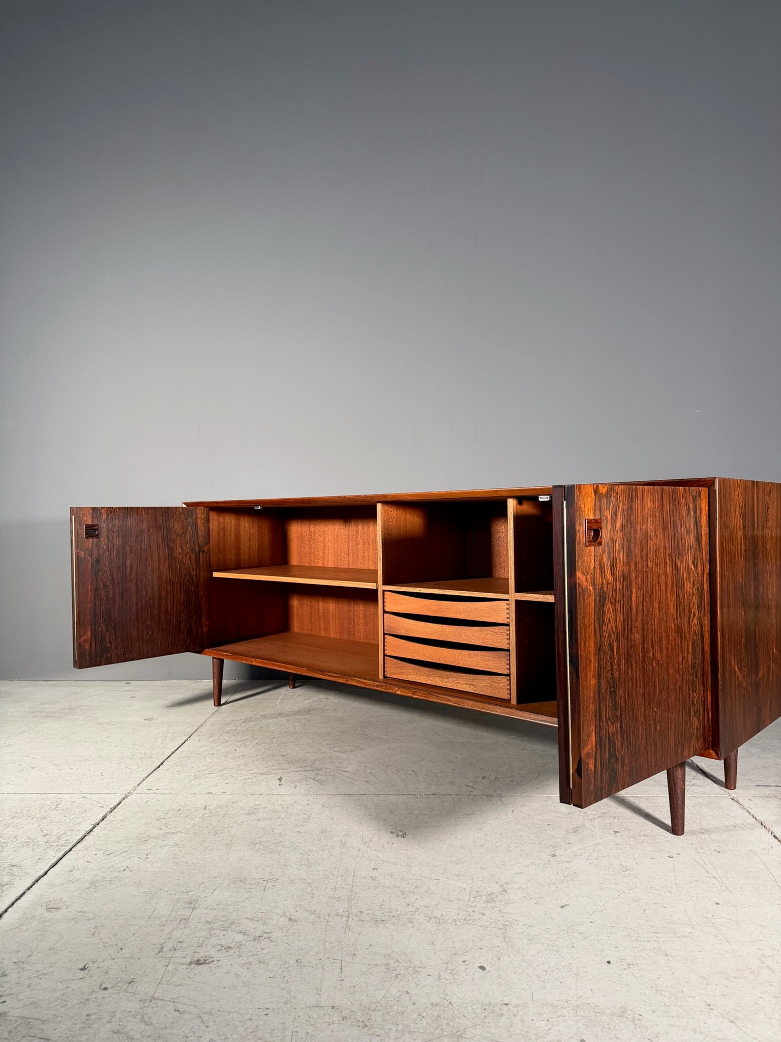 Sideboard in palissandro di Erik Brouer