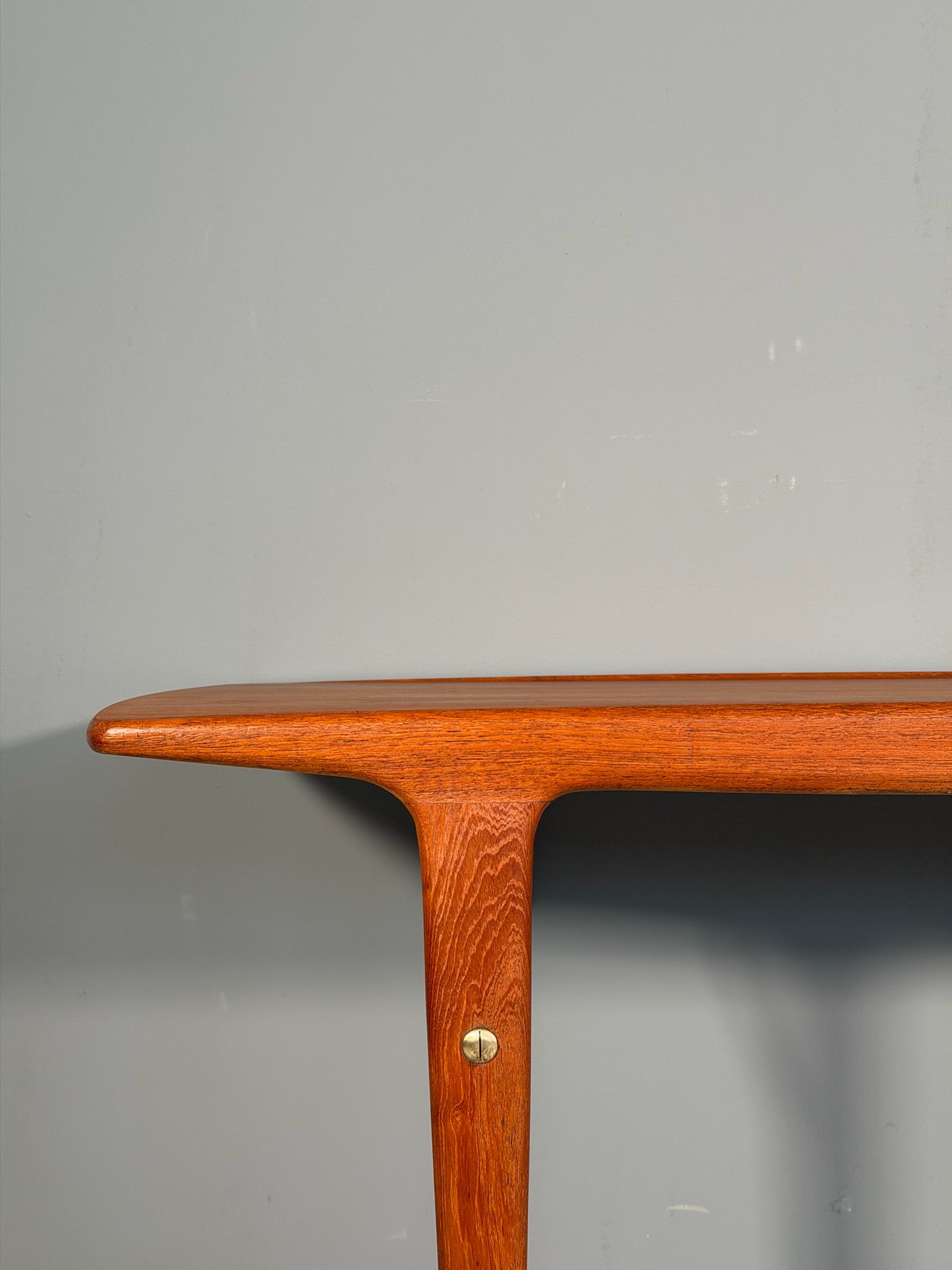 Tavolino in teak di Johannes Andersen