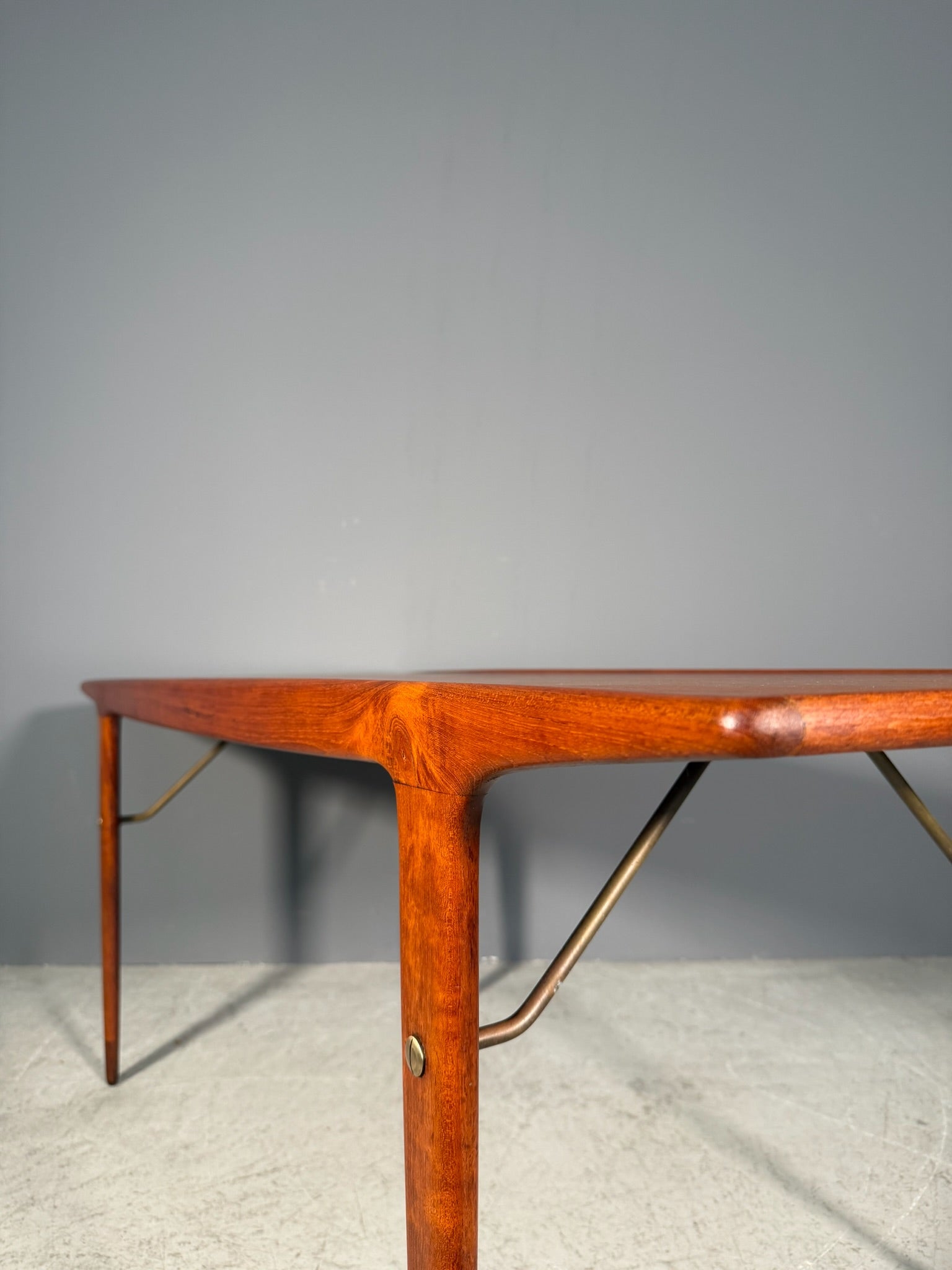 Tavolino in teak di Johannes Andersen