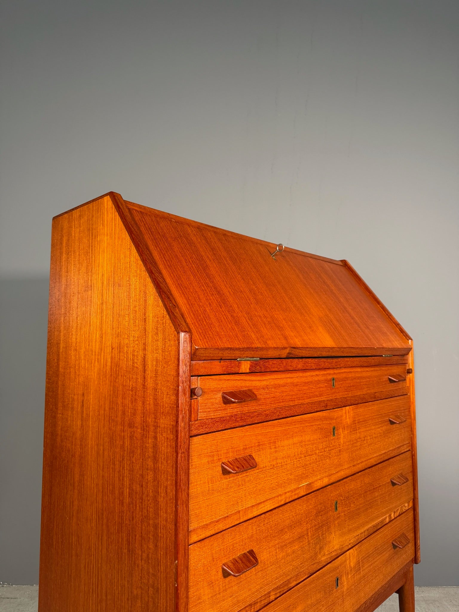 Ribalta in teak Anni 60