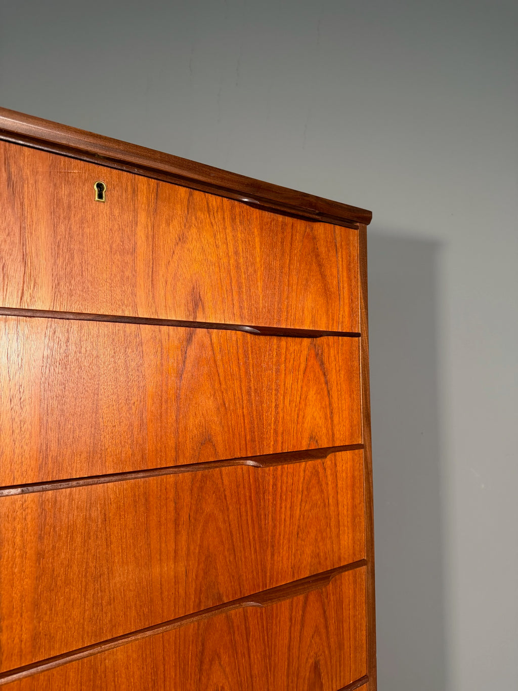 Cassettiera in teak