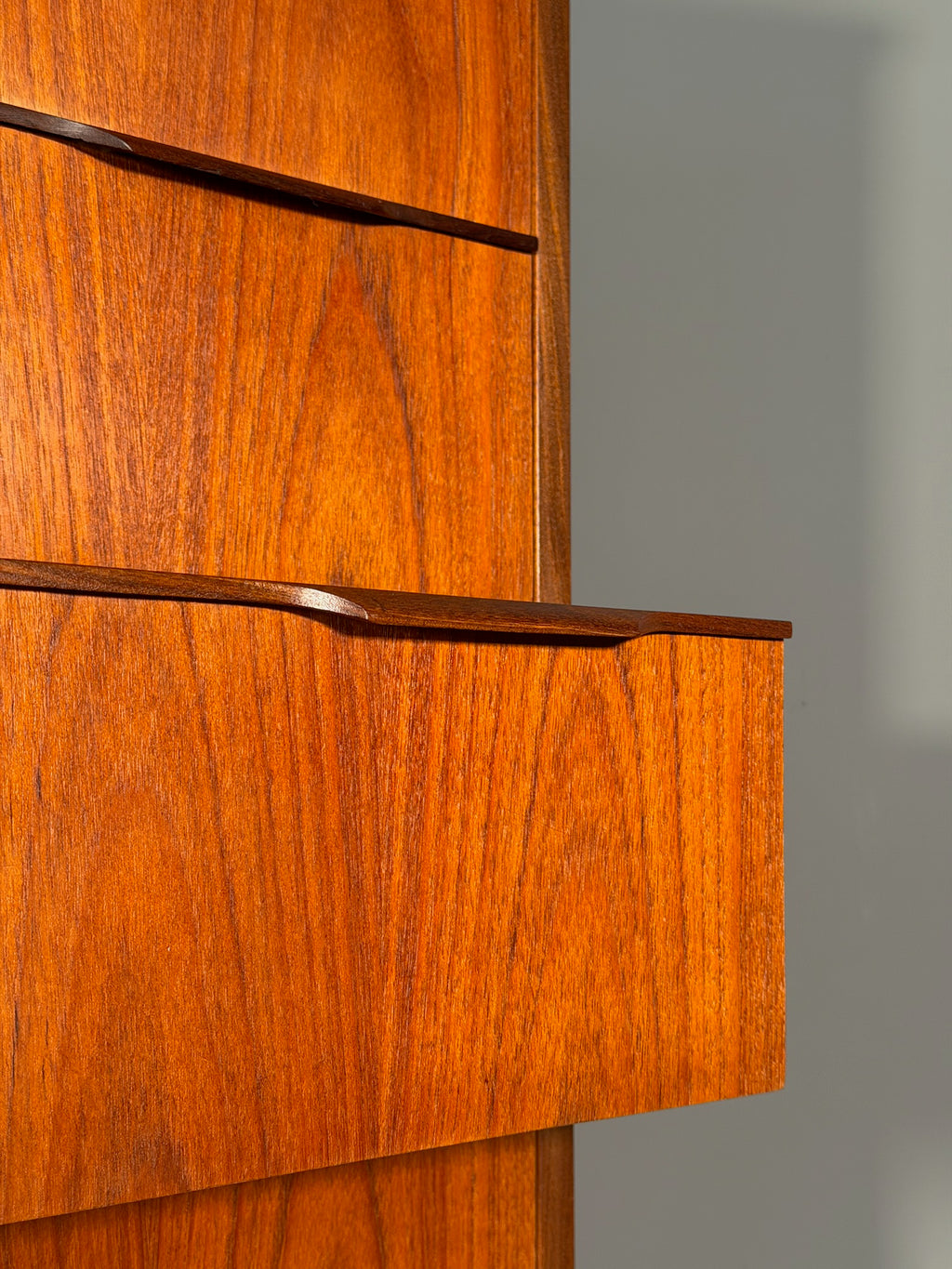 Cassettiera in teak