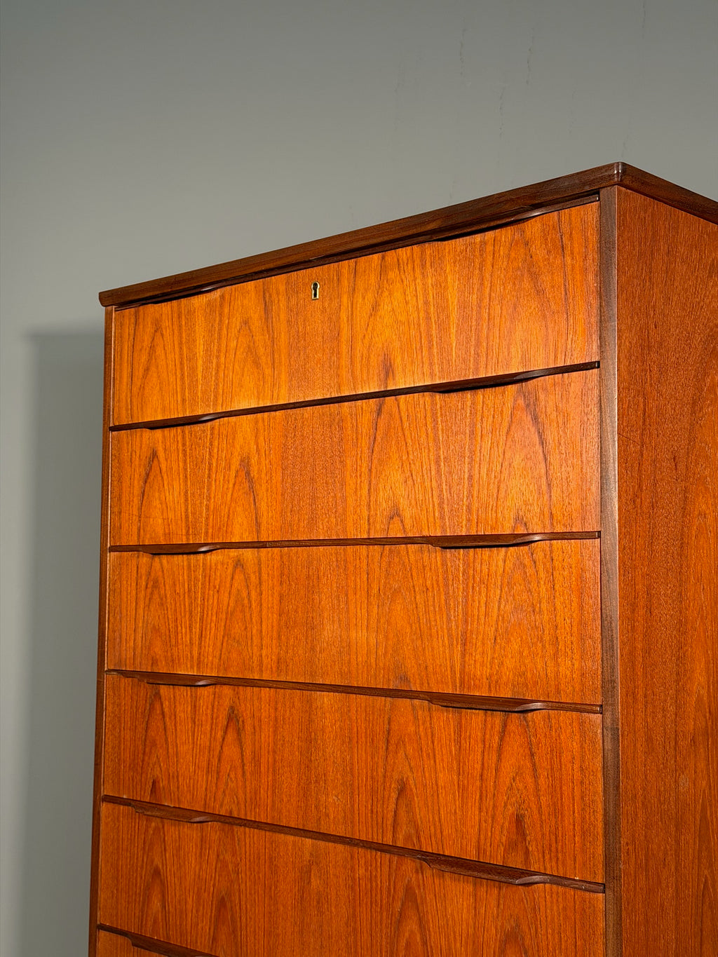 Cassettiera in teak