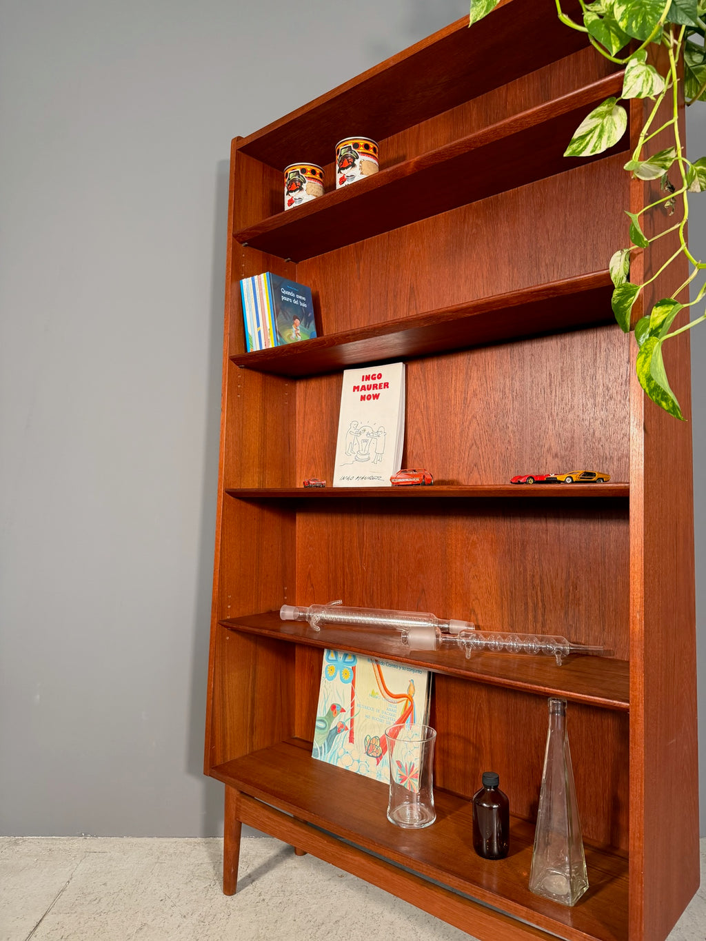 Libreria in teak di Johannes Sorth