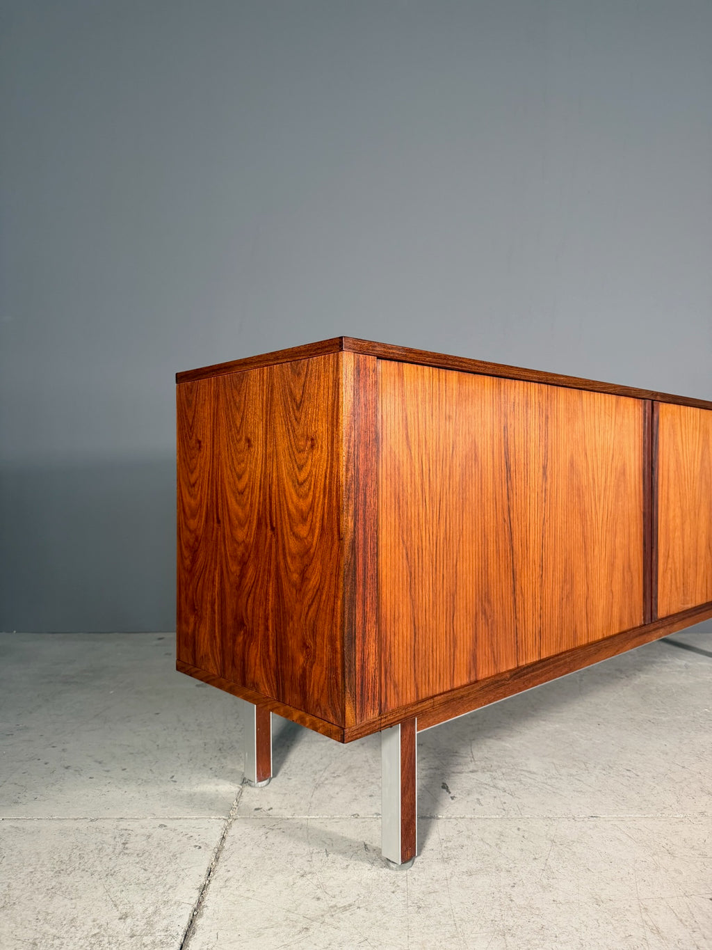Sideboard danese in palissandro