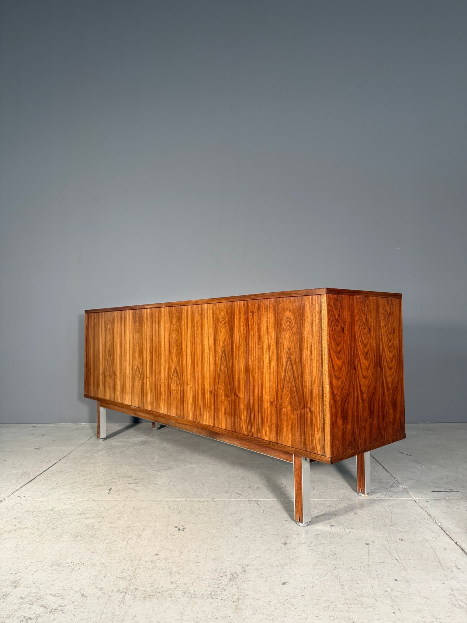 Sideboard danese in palissandro